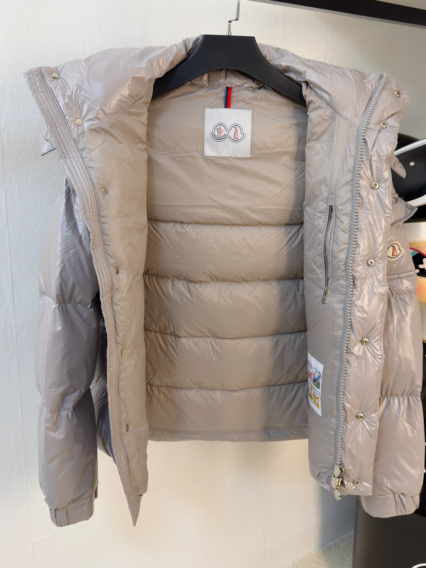 P蒙口25ss秋冬新款🆕鹅绒羽绒服原版1:1订制五金配件全进口原版定制 欢迎专柜对比 绝对的高品质 采用