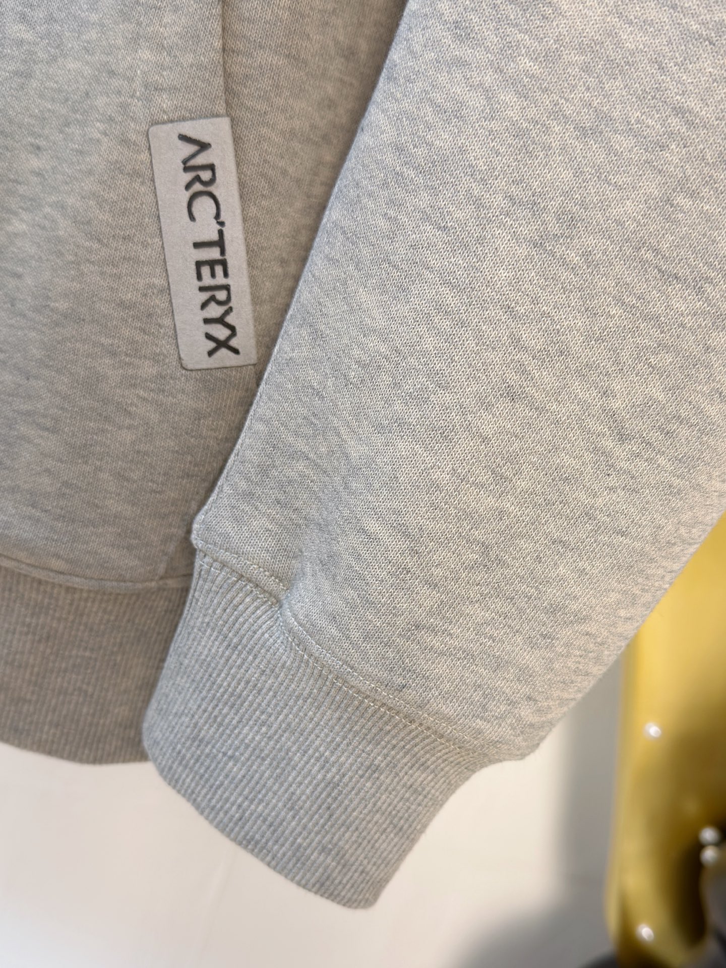 P始祖鸟2025秋冬新款专柜同款休闲空气层面料套装，透气舒适休闲！高级感满满！细节精致高档，做工无可挑剔