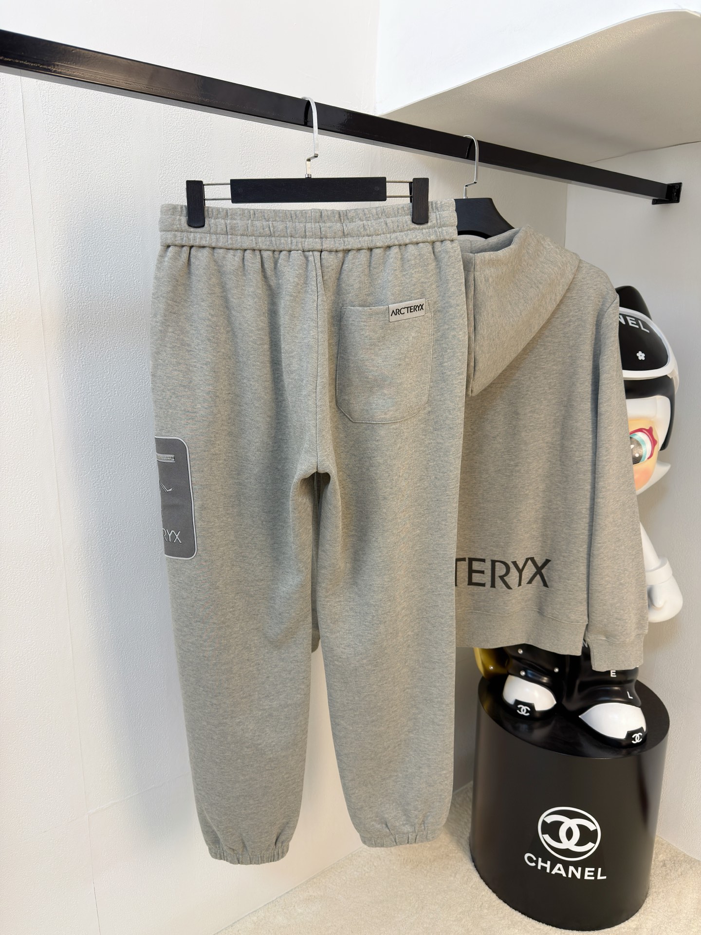 P始祖鸟2025秋冬新款专柜同款休闲空气层面料套装，透气舒适休闲！高级感满满！细节精致高档，做工无可挑剔