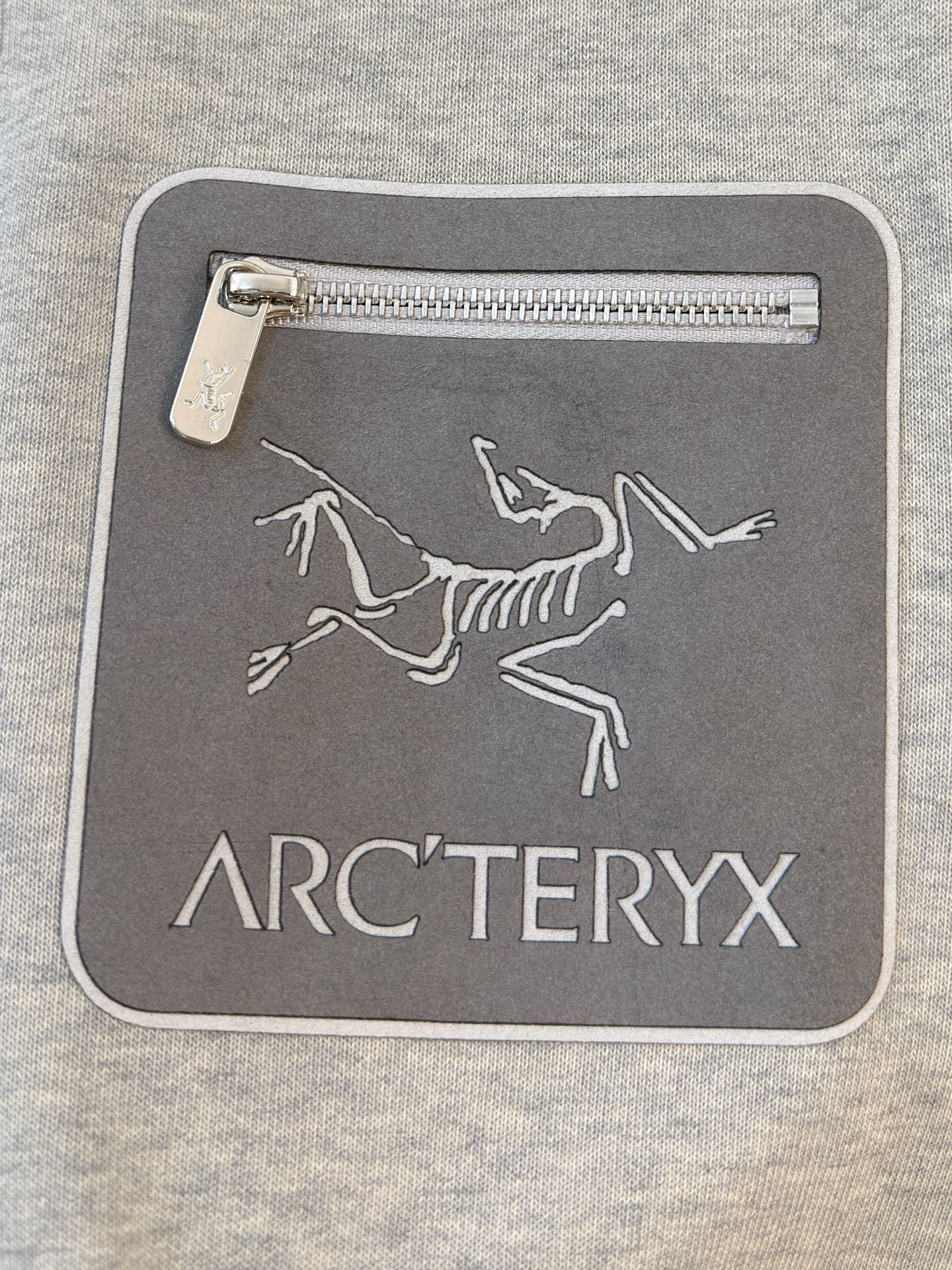 P始祖鸟2025秋冬新款专柜同款休闲空气层面料套装，透气舒适休闲！高级感满满！细节精致高档，做工无可挑剔