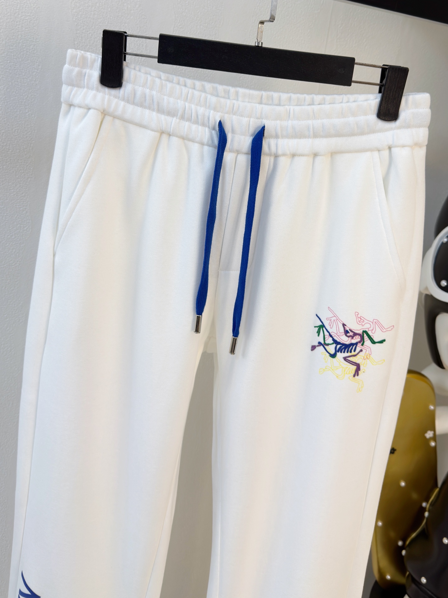 P始祖鸟2025秋冬新款专柜同款休闲空气层面料套装，透气舒适休闲！高级感满满！细节精致高档，做工无可挑剔