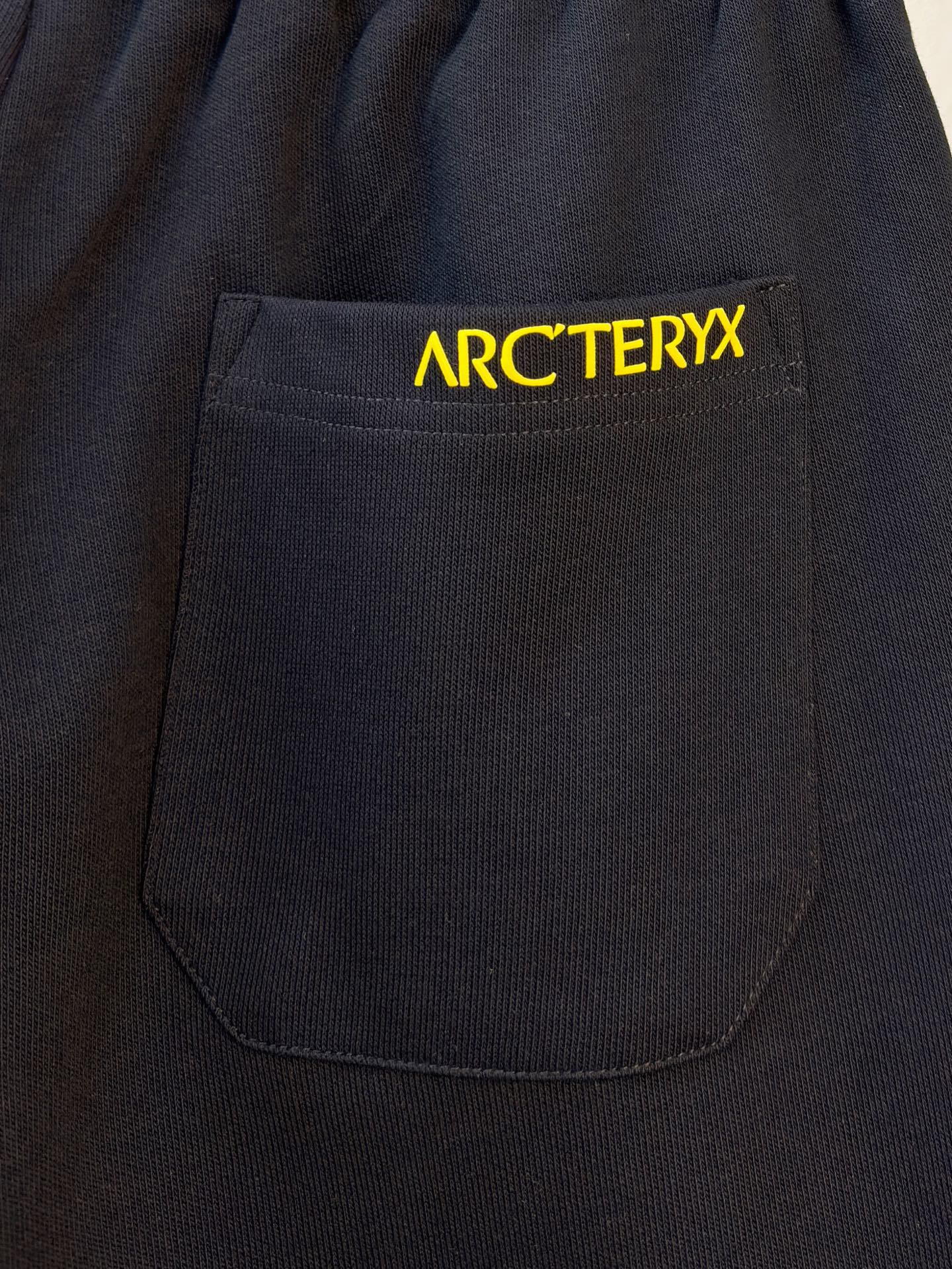 P始祖鸟2025秋冬新款专柜同款休闲空气层面料套装，透气舒适休闲！高级感满满！细节精致高档，做工无可挑剔