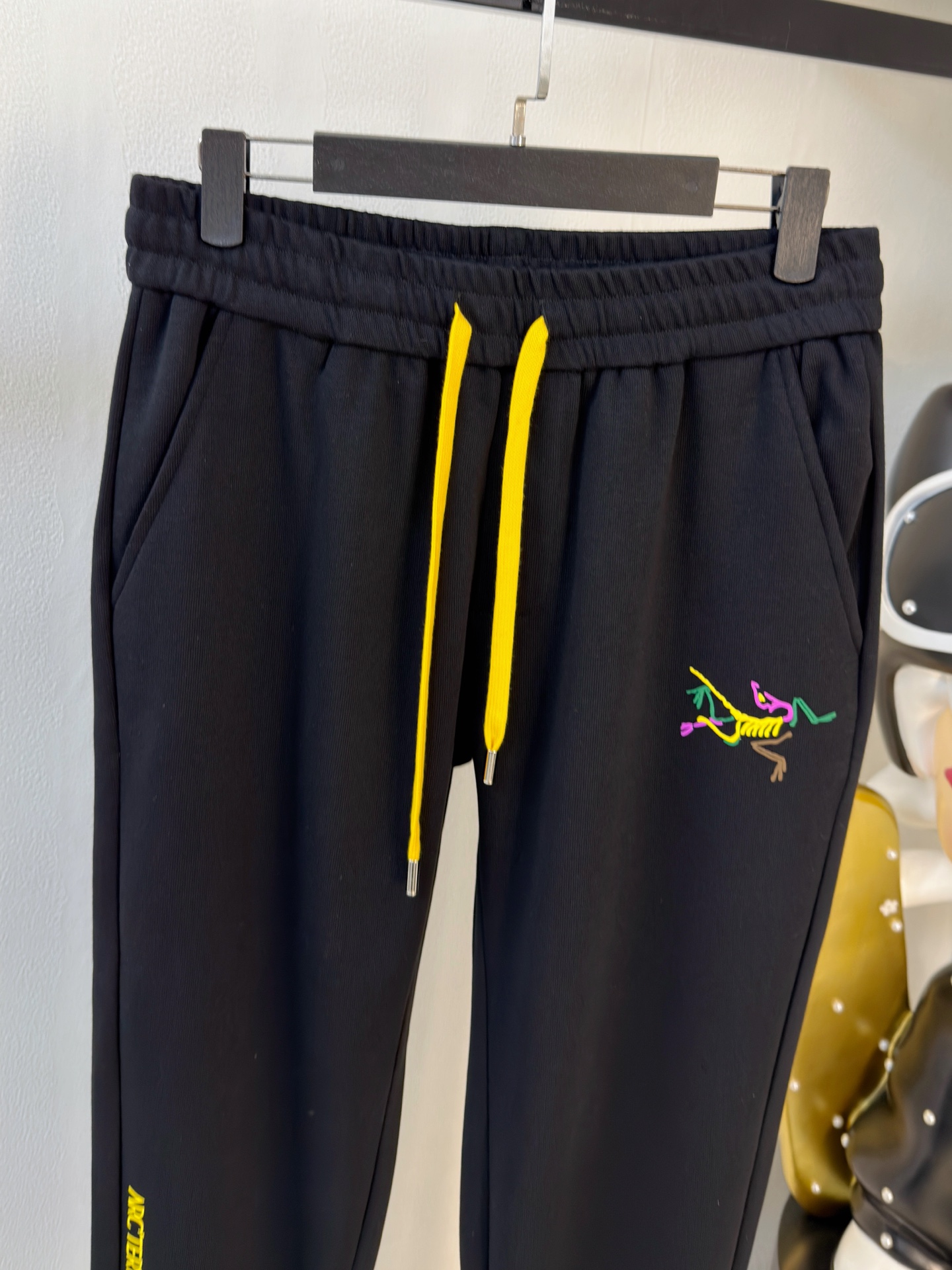 P始祖鸟2025秋冬新款专柜同款休闲空气层面料套装，透气舒适休闲！高级感满满！细节精致高档，做工无可挑剔