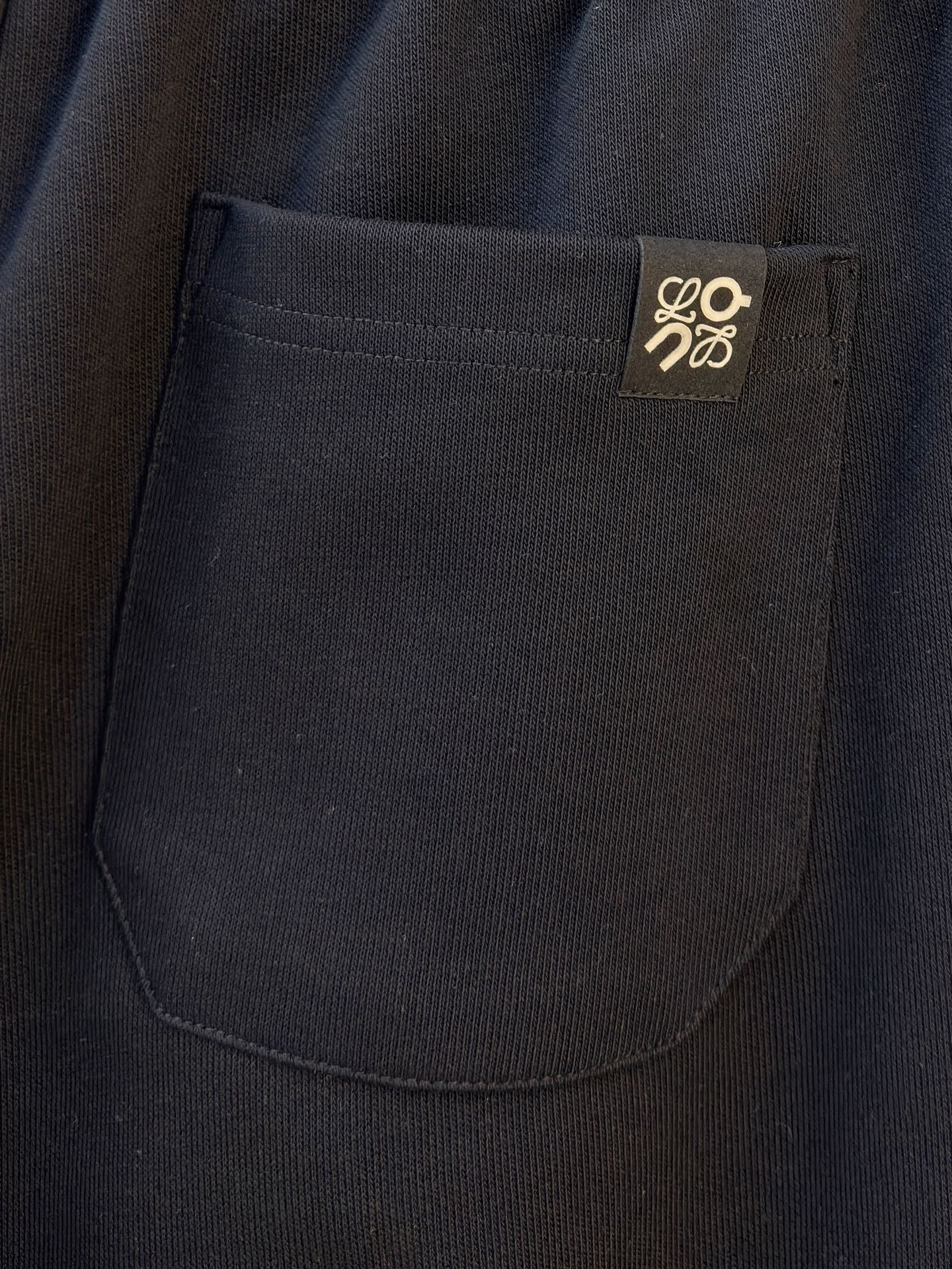 P罗意威2025秋冬新款专柜同款休闲空气层面料套装，透气舒适休闲！高级感满满！细节精致高档，做工无可挑剔