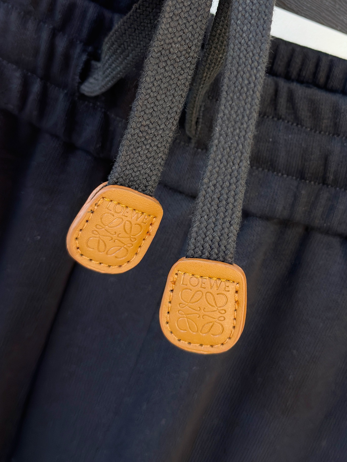 P罗意威2025秋冬新款专柜同款休闲空气层面料套装，透气舒适休闲！高级感满满！细节精致高档，做工无可挑剔