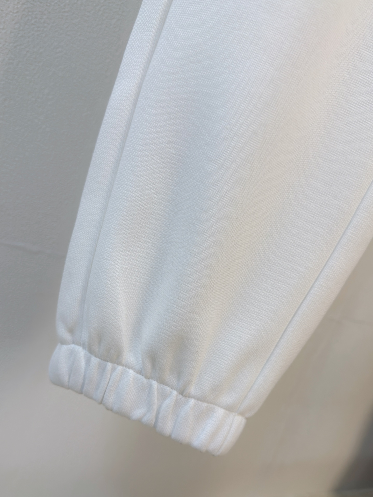 P巴宝莉2025秋冬新款专柜同款休闲空气层面料套装，透气舒适休闲！高级感满满！细节精致高档，做工无可挑剔