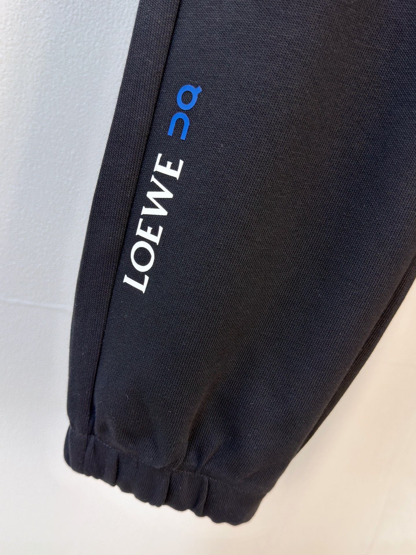 P罗意威2025秋冬新款专柜同款休闲空气层面料套装，透气舒适休闲！高级感满满！细节精致高档，做工无可挑剔