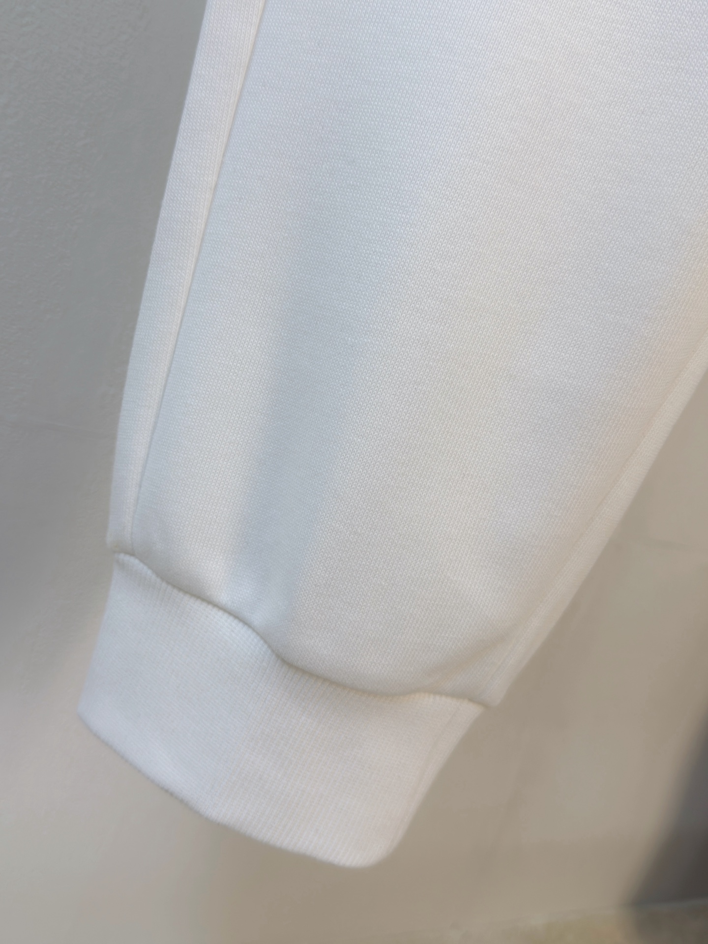 P始祖鸟2025秋冬新款专柜同款休闲空气层面料套装，透气舒适休闲！高级感满满！细节精致高档，做工无可挑剔