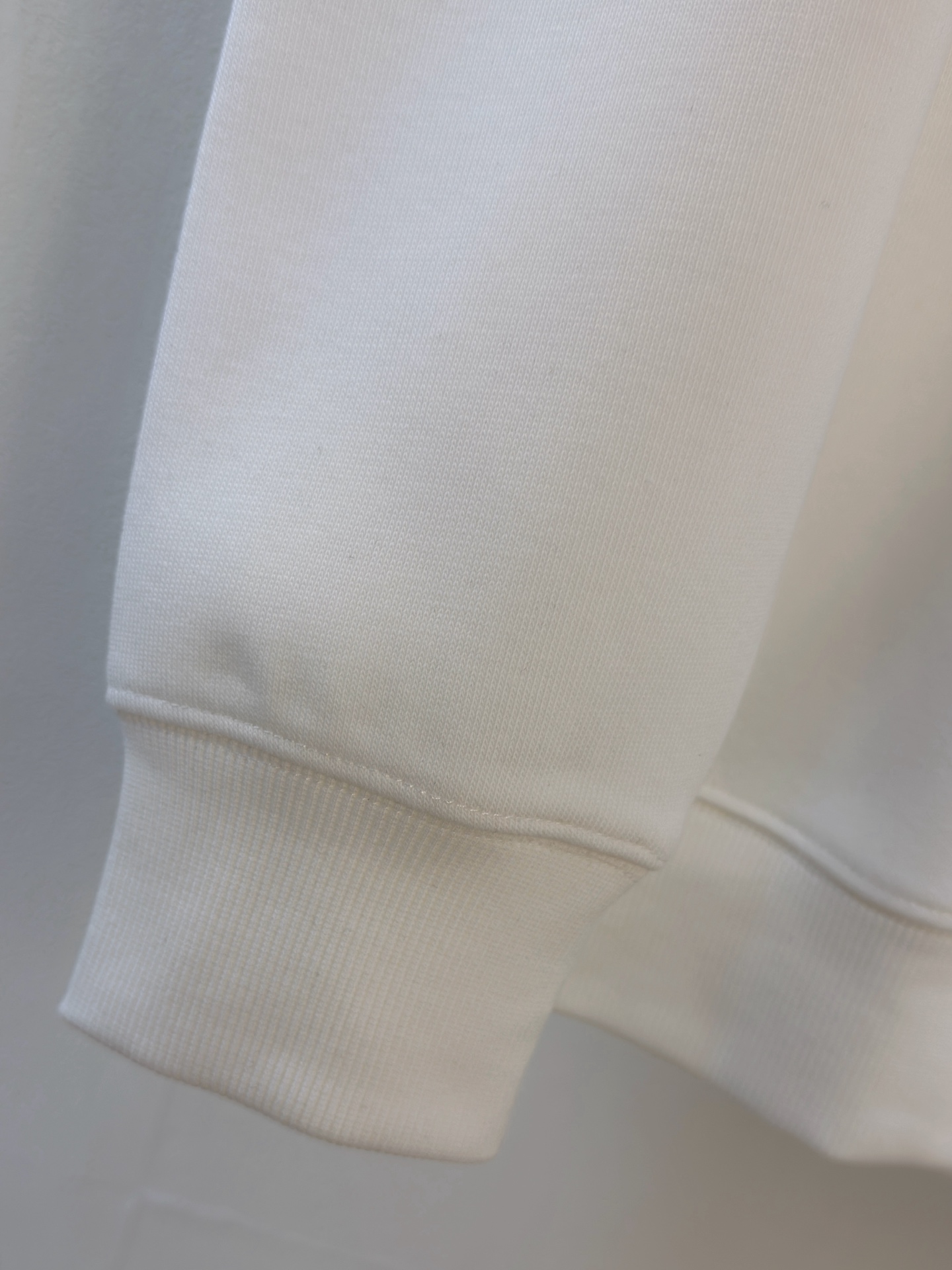 P始祖鸟2025秋冬新款专柜同款休闲空气层面料套装，透气舒适休闲！高级感满满！细节精致高档，做工无可挑剔