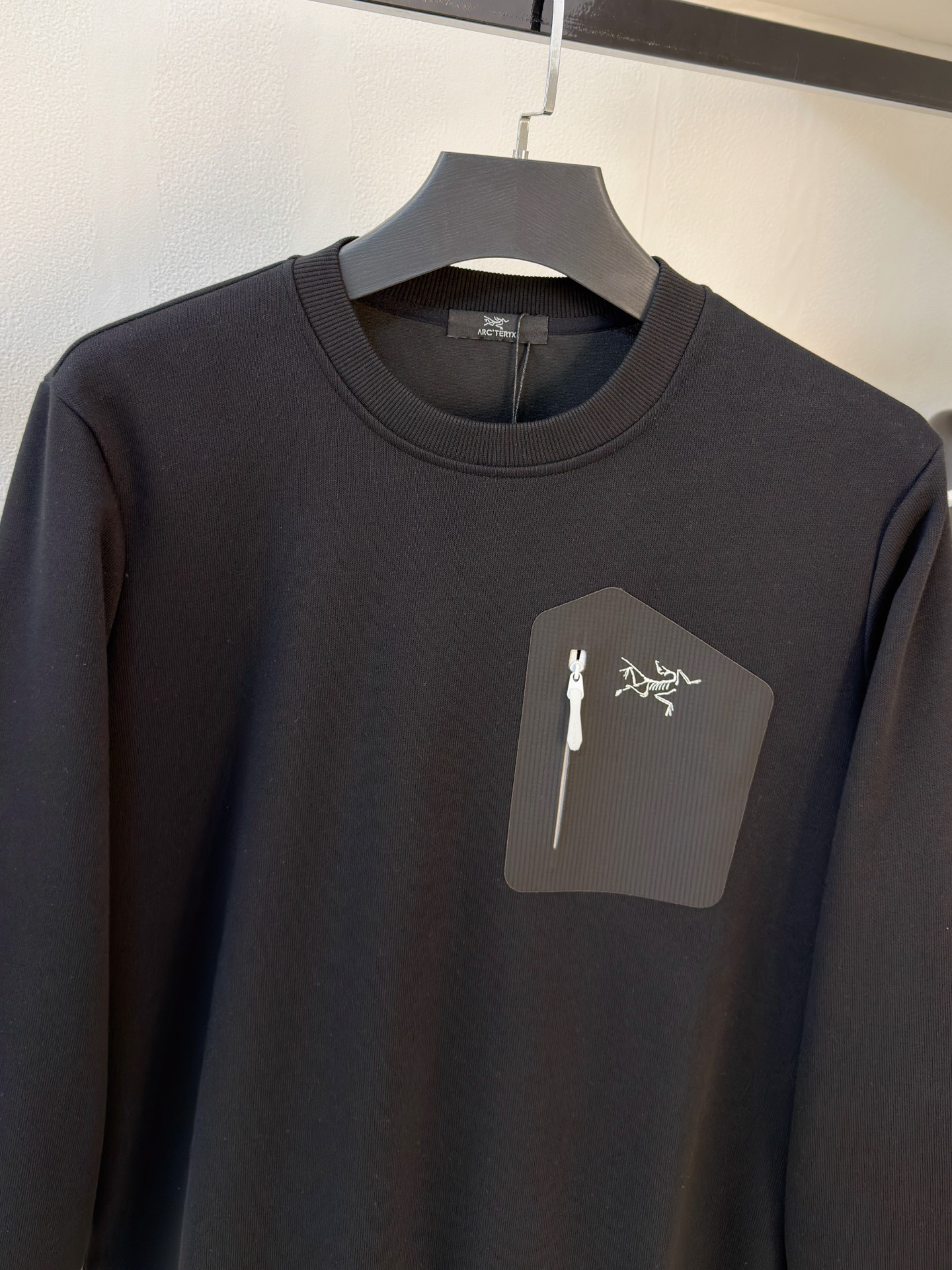 P始祖鸟2025秋冬新款专柜同款休闲空气层面料套装，透气舒适休闲！高级感满满！细节精致高档，做工无可挑剔