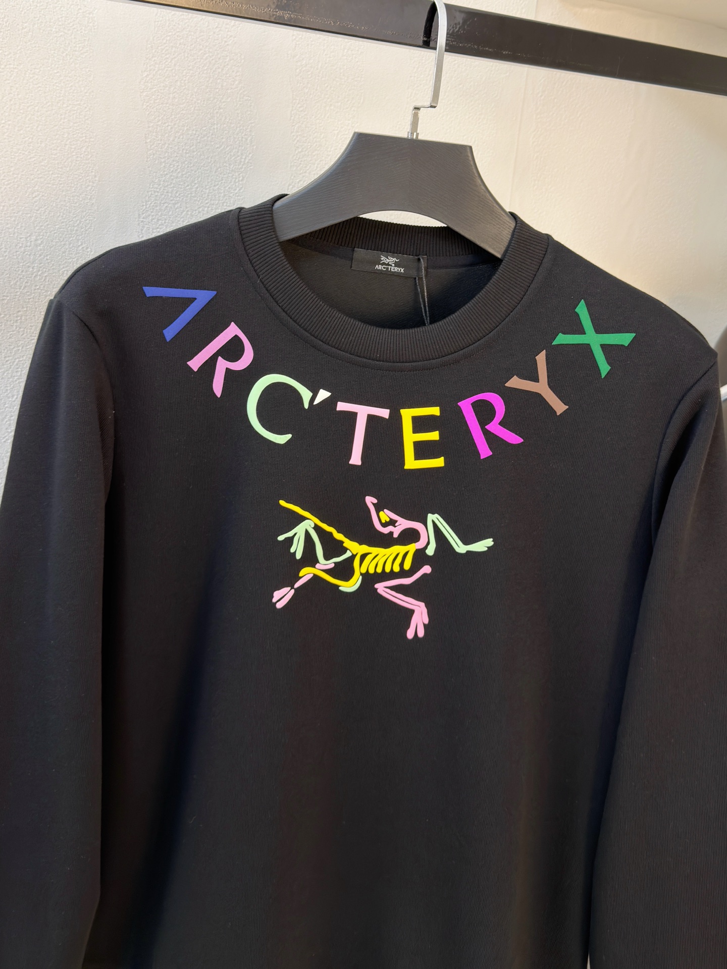 P始祖鸟2025秋冬新款专柜同款休闲空气层面料套装，透气舒适休闲！高级感满满！细节精致高档，做工无可挑剔