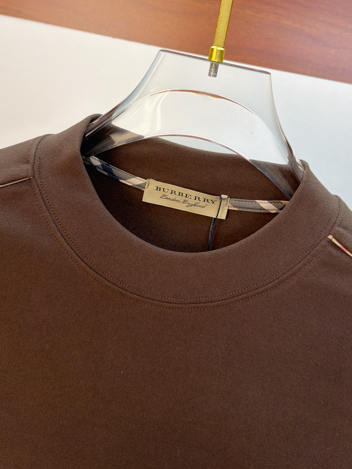 P巴宝莉25SS【新品】最新最顶级版本精美工艺圆领卫衣，最顶级的品质专柜原单套头衫，顶级制作工艺进口面料