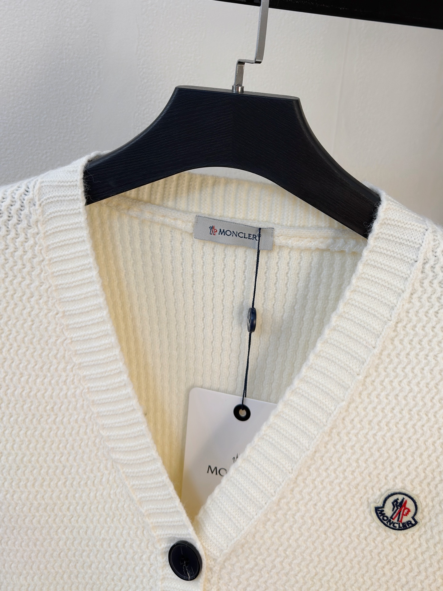 P蒙口2025【新品】秋冬新款针织羊毛开衫高品质意大利进口羊毛混纺面料，高密度针织，时尚百搭毛衣，帅气十