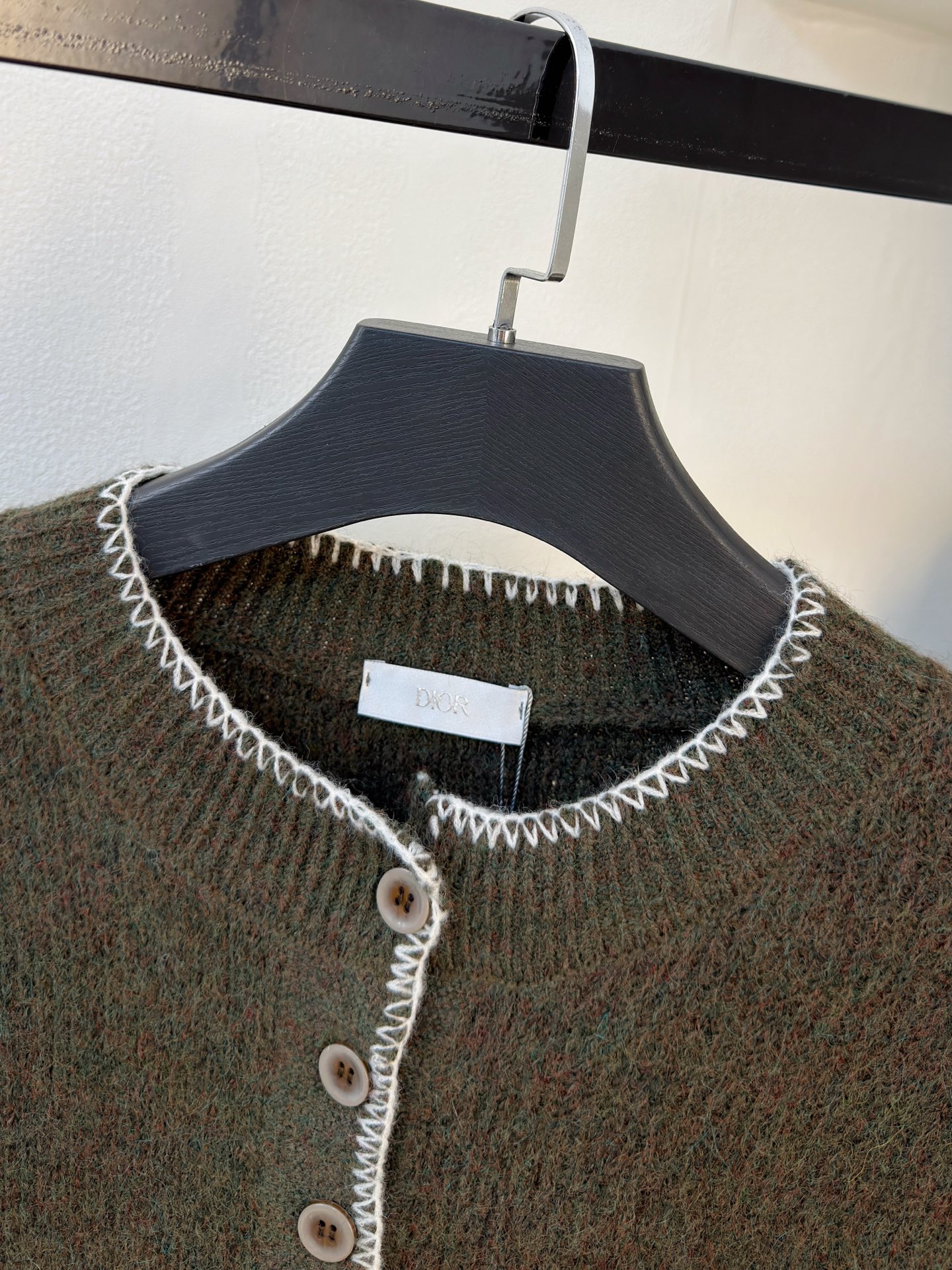 P迪奥2025【新品】秋冬新款针织羊毛衫高品质意大利进口羊毛混纺面料，高密度针织，时尚百搭毛衣，帅气十足