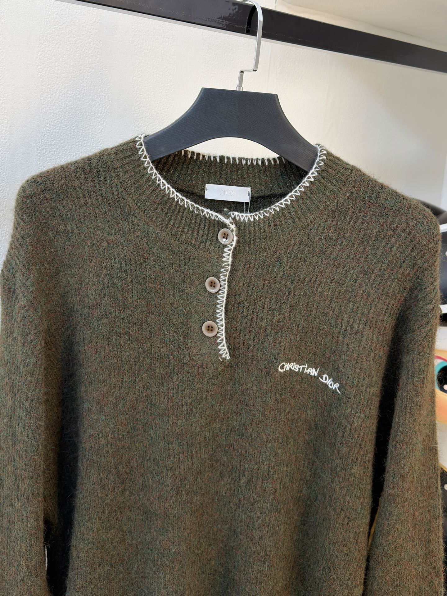 P迪奥2025【新品】秋冬新款针织羊毛衫高品质意大利进口羊毛混纺面料，高密度针织，时尚百搭毛衣，帅气十足