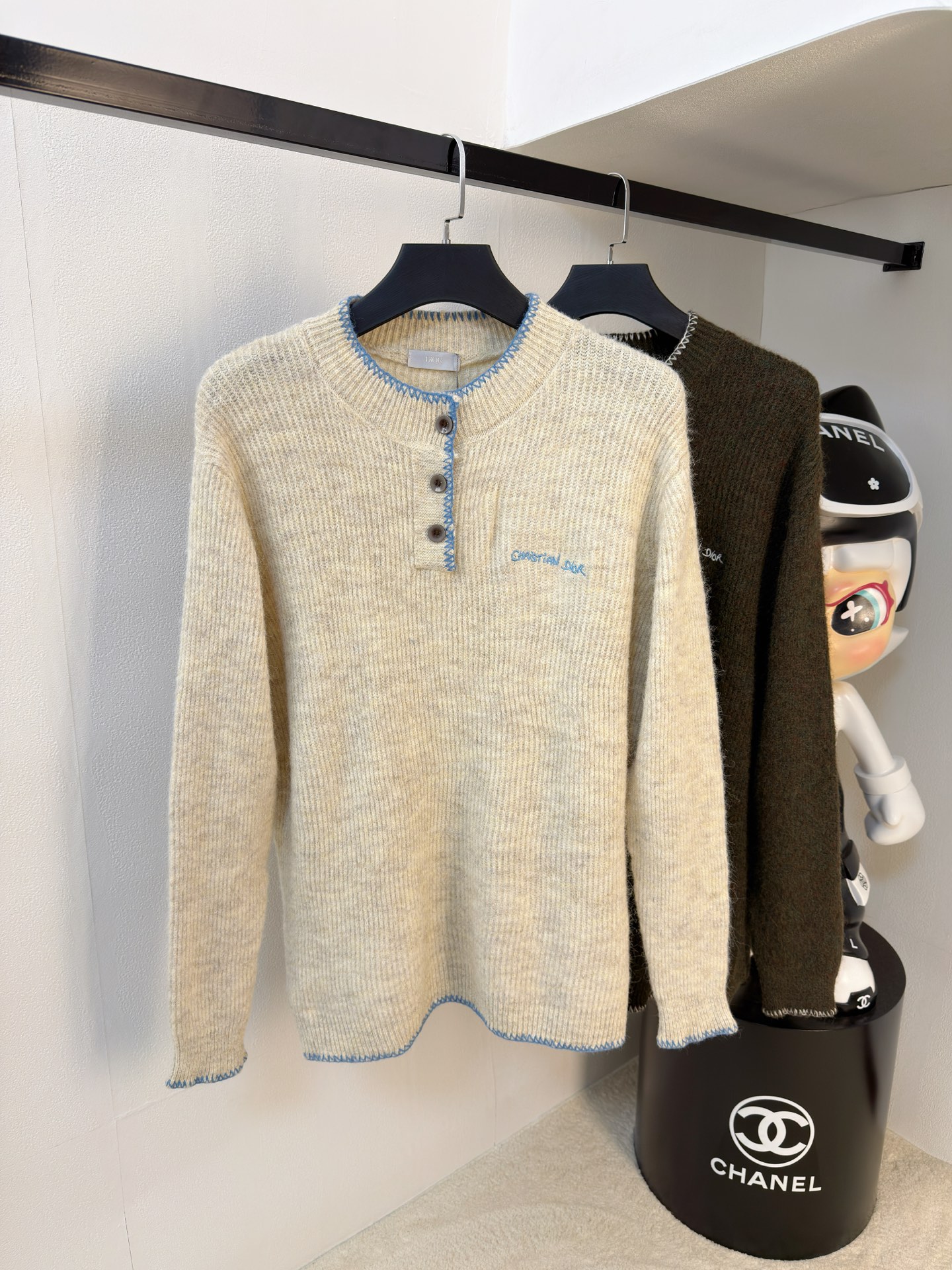 P迪奥2025【新品】秋冬新款针织羊毛衫高品质意大利进口羊毛混纺面料，高密度针织，时尚百搭毛衣，帅气十足