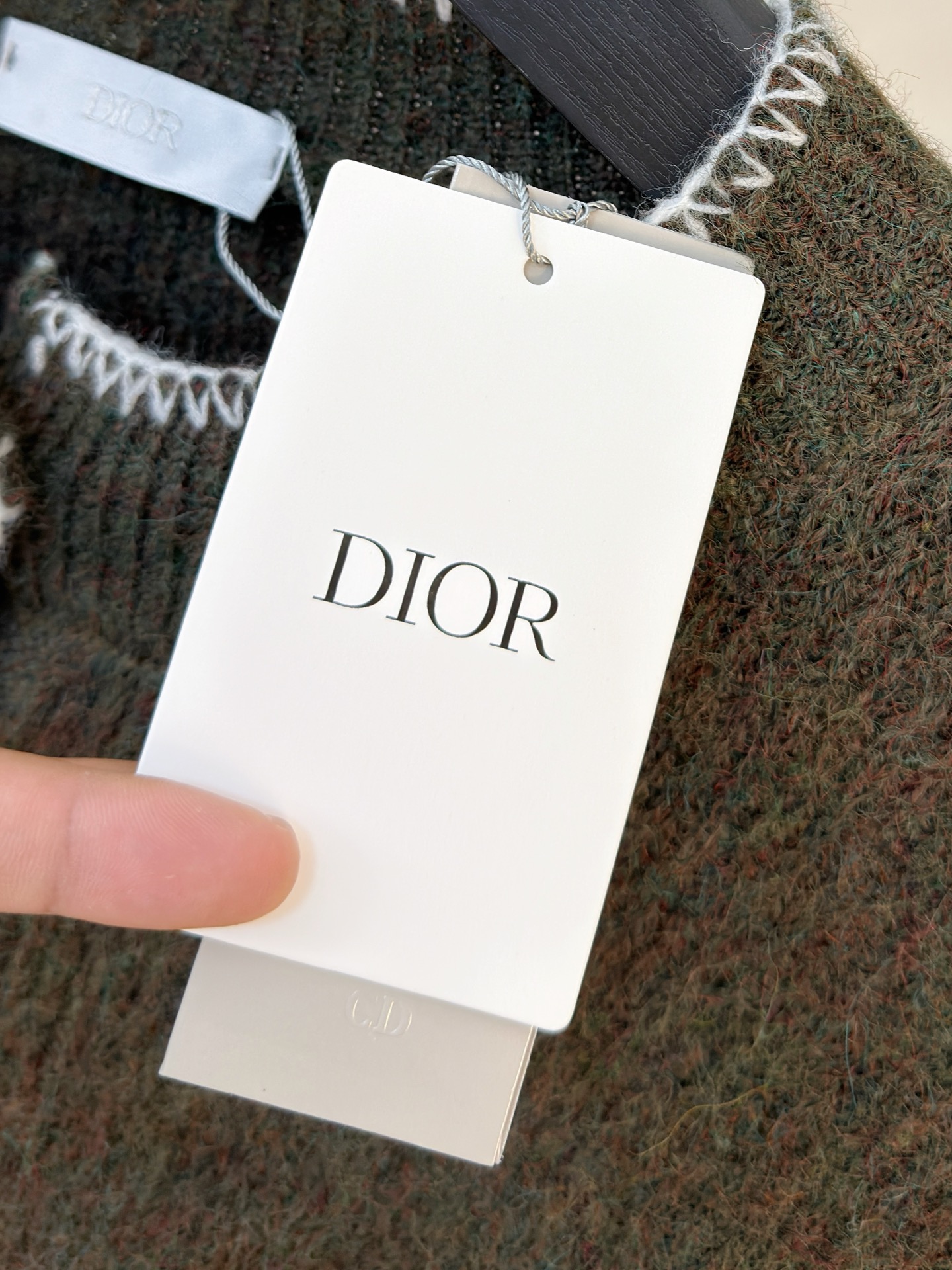 P迪奥2025【新品】秋冬新款针织羊毛衫高品质意大利进口羊毛混纺面料，高密度针织，时尚百搭毛衣，帅气十足