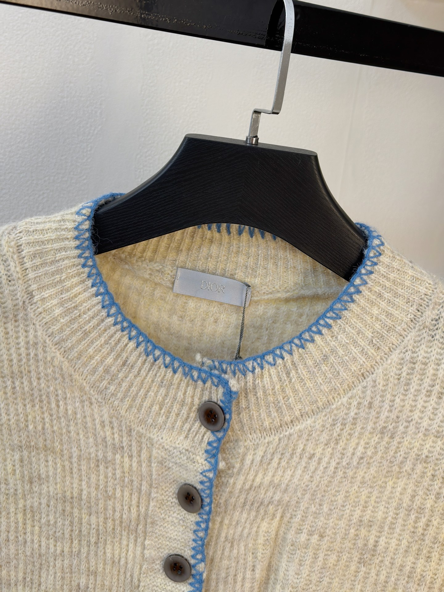 P迪奥2025【新品】秋冬新款针织羊毛衫高品质意大利进口羊毛混纺面料，高密度针织，时尚百搭毛衣，帅气十足