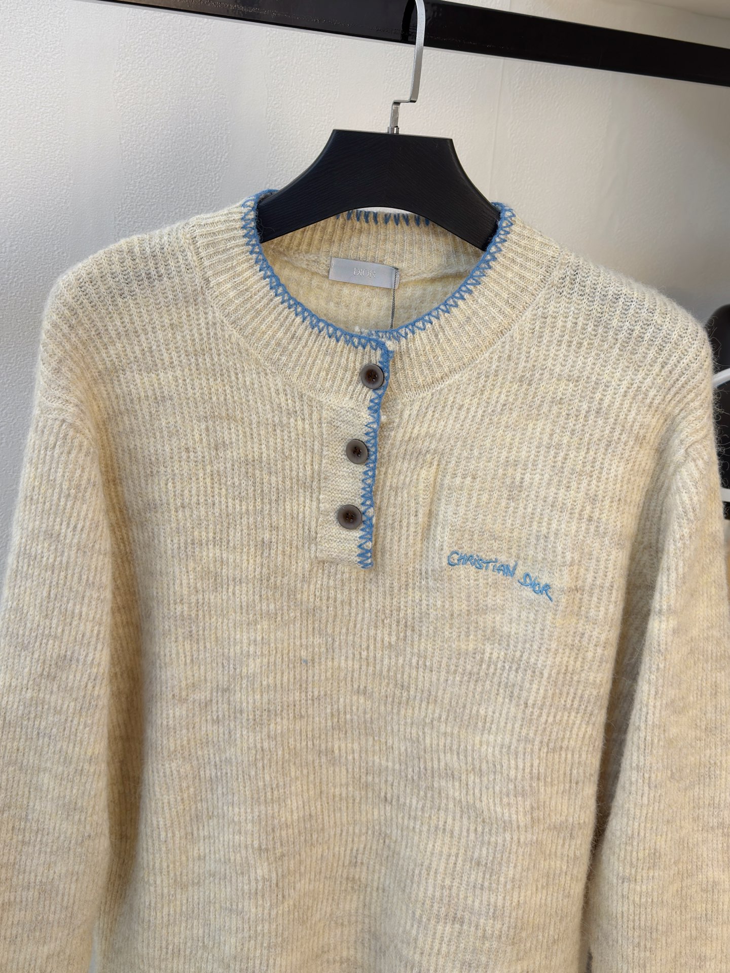 P迪奥2025【新品】秋冬新款针织羊毛衫高品质意大利进口羊毛混纺面料，高密度针织，时尚百搭毛衣，帅气十足