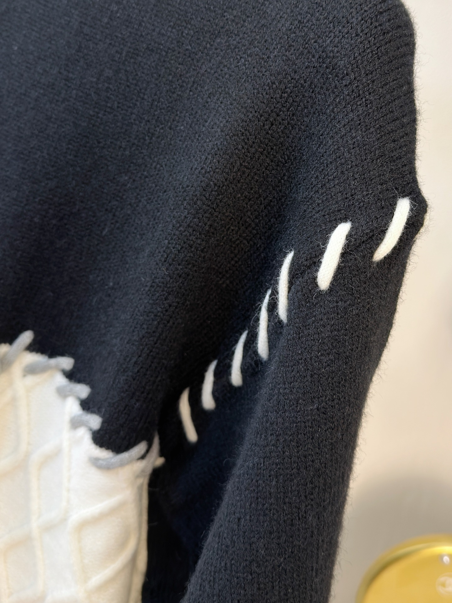 PLV 2025【新品】秋冬新款针织羊毛衫高品质意大利进口羊毛混纺面料，高密度针织，时尚百搭毛衣，帅气十