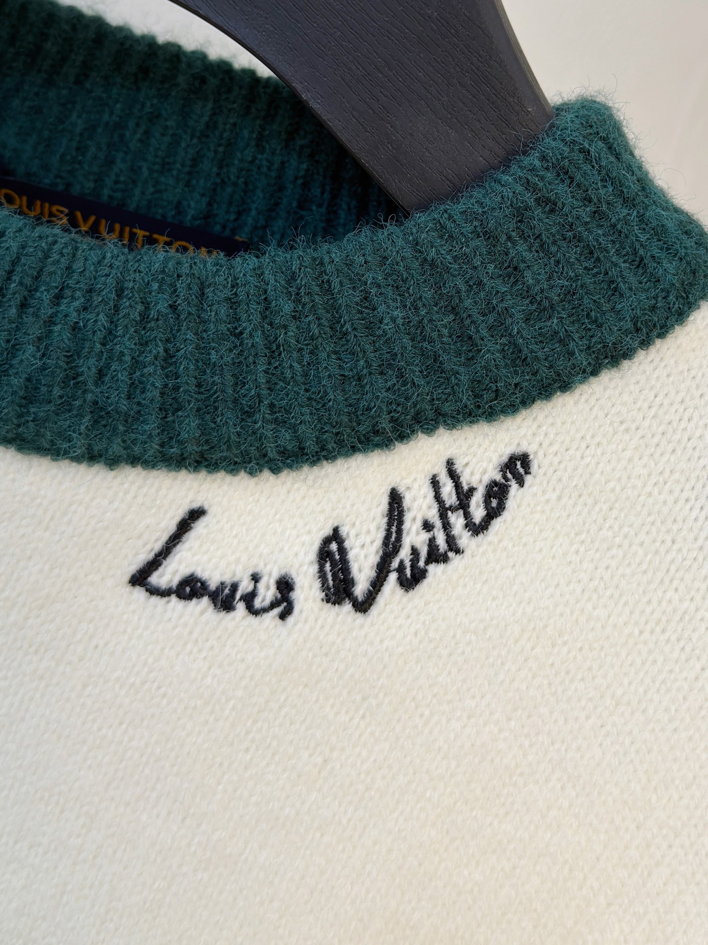 PLV 2025【新品】秋冬新款针织羊毛衫高品质意大利进口羊毛混纺面料，高密度针织，时尚百搭毛衣，帅气十