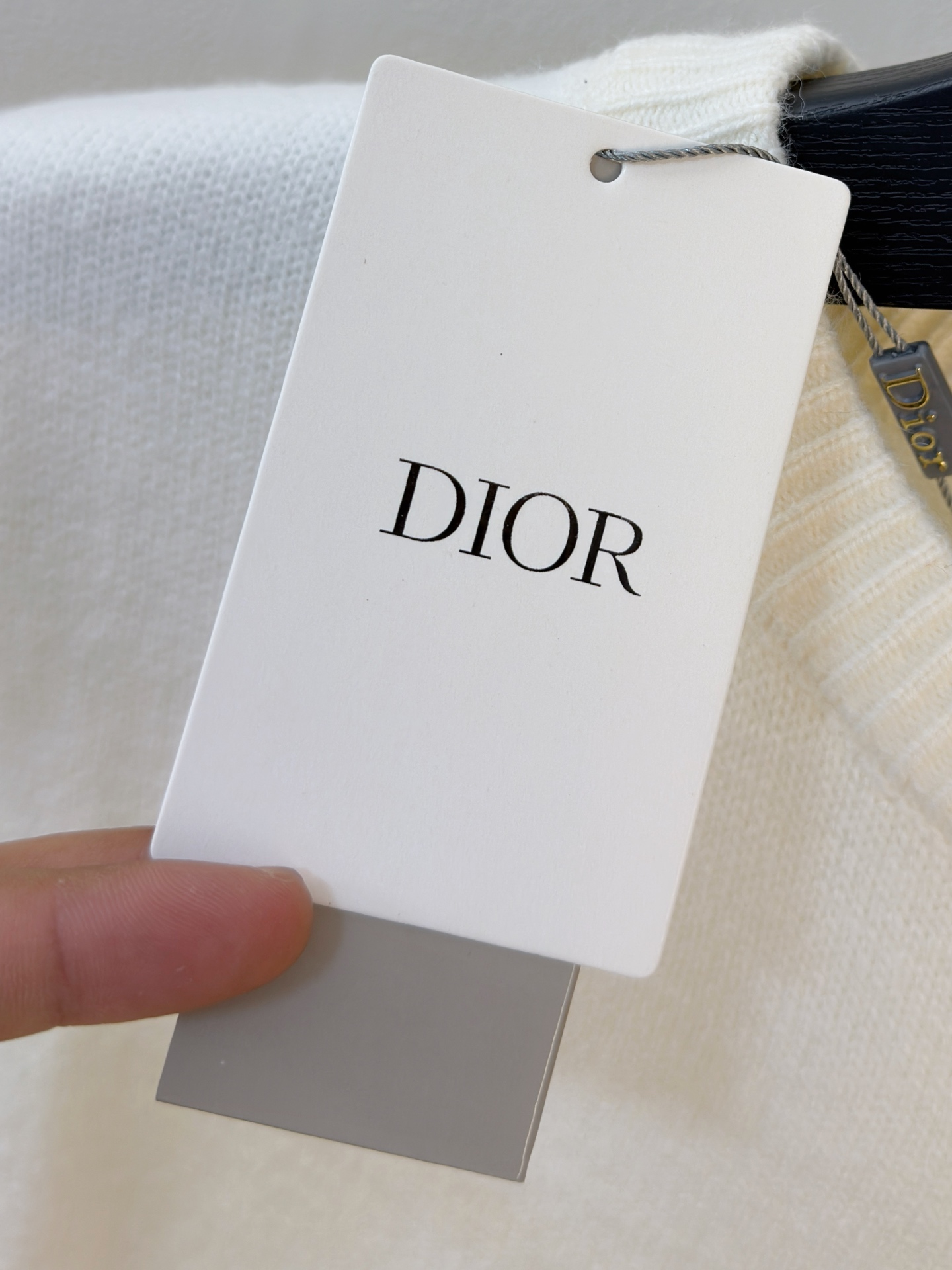 P迪奥2025【新品】秋冬新款针织羊毛衫高品质意大利进口羊毛混纺面料，高密度针织，时尚百搭毛衣，帅气十足