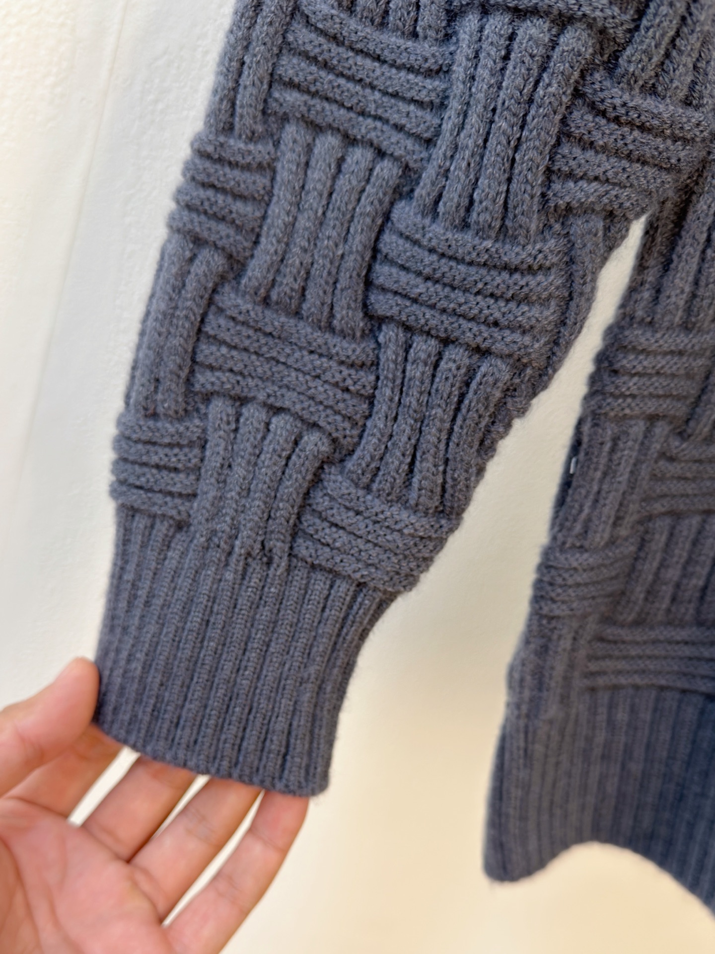 PBV 2025【新品】秋冬新款针织羊毛衫高品质意大利进口羊毛混纺面料，高密度针织，时尚百搭毛衣，帅气十