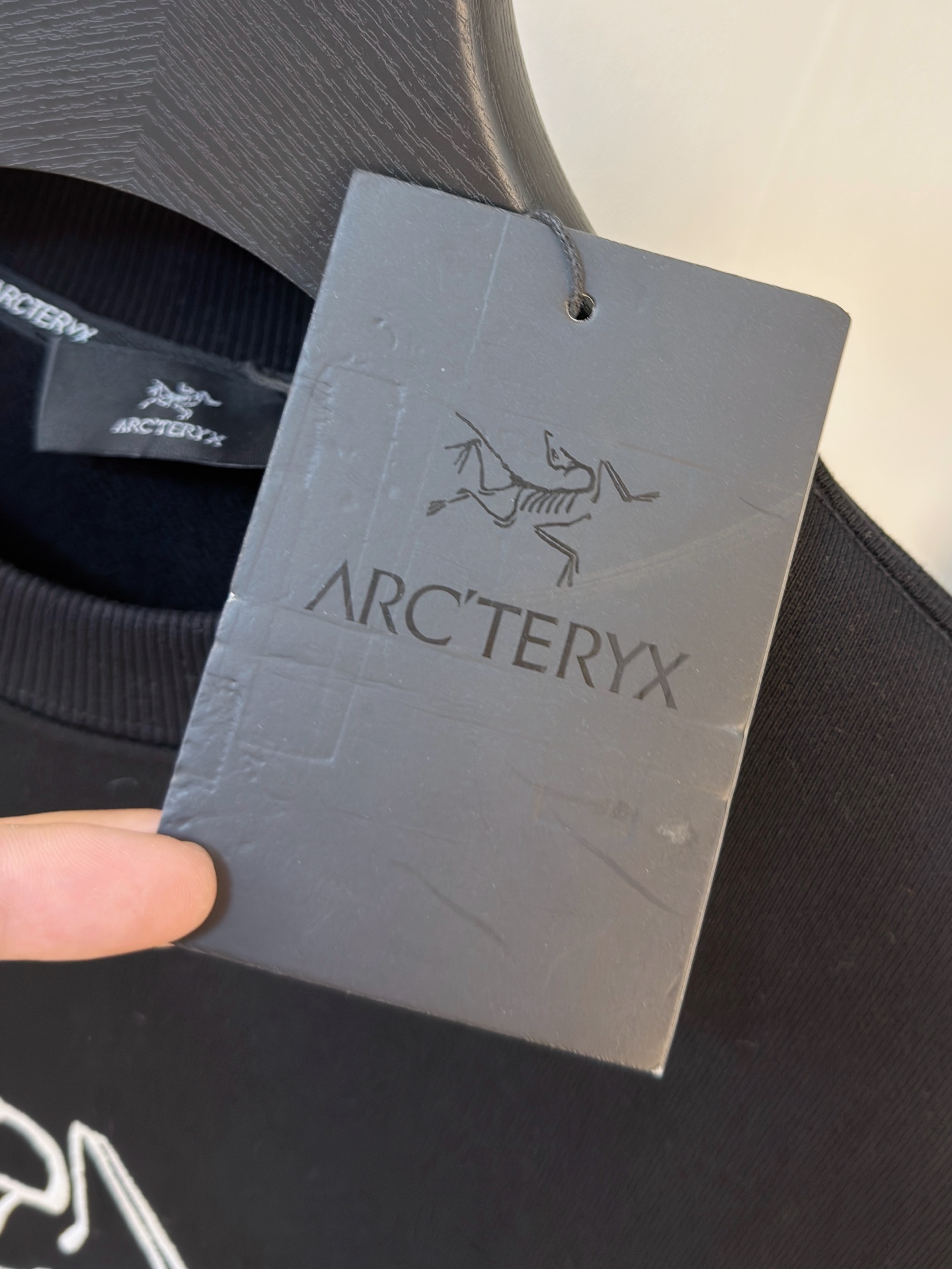 P始祖鸟25SS【新品】最新最顶级版本精美工艺圆领卫衣，最顶级的品质专柜原单套头衫，顶级制作工艺进口面料