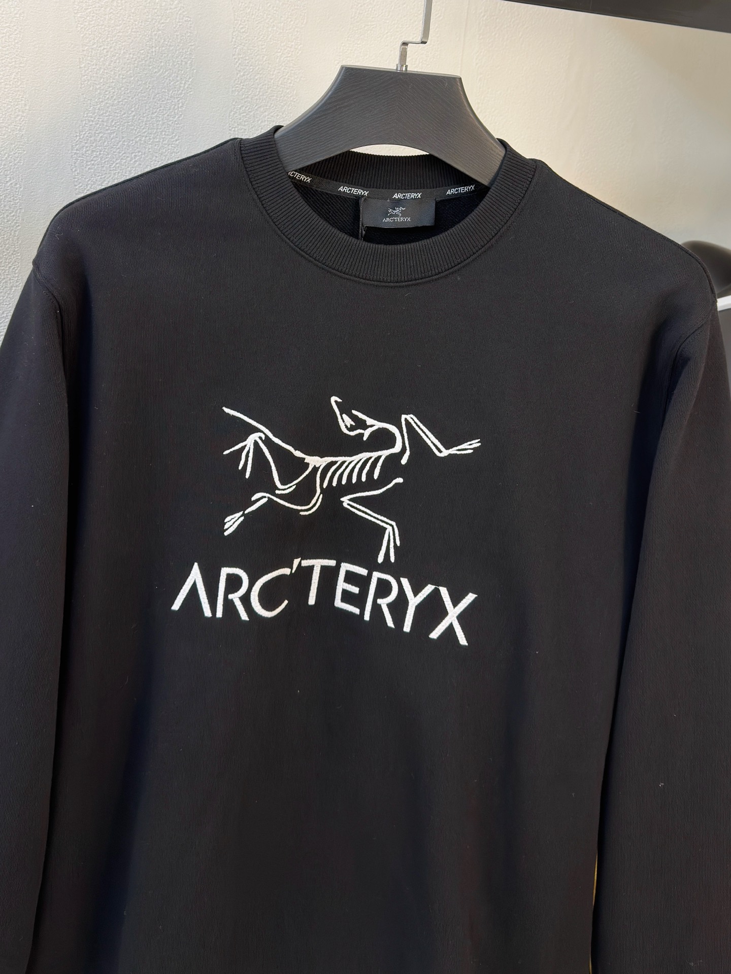 P始祖鸟25SS【新品】最新最顶级版本精美工艺圆领卫衣，最顶级的品质专柜原单套头衫，顶级制作工艺进口面料