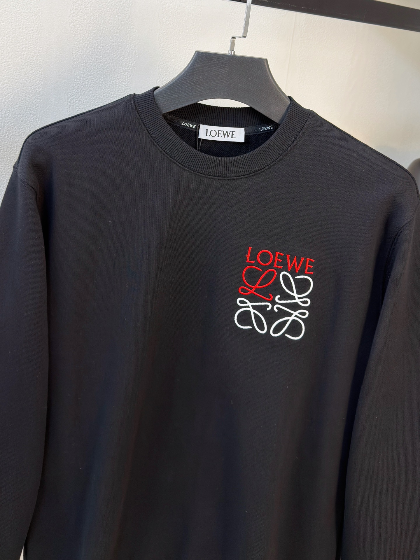 P罗意威25SS【新品】最新最顶级版本精美工艺圆领卫衣，最顶级的品质专柜原单套头衫，顶级制作工艺进口面料