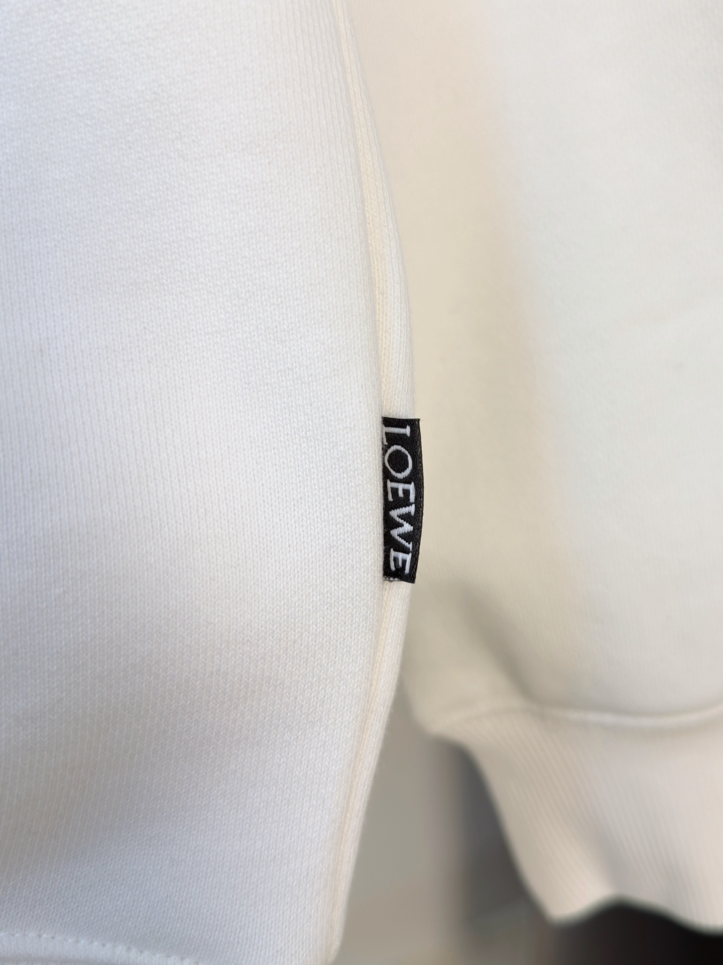 P罗意威25SS【新品】最新最顶级版本精美工艺圆领卫衣，最顶级的品质专柜原单套头衫，顶级制作工艺进口面料