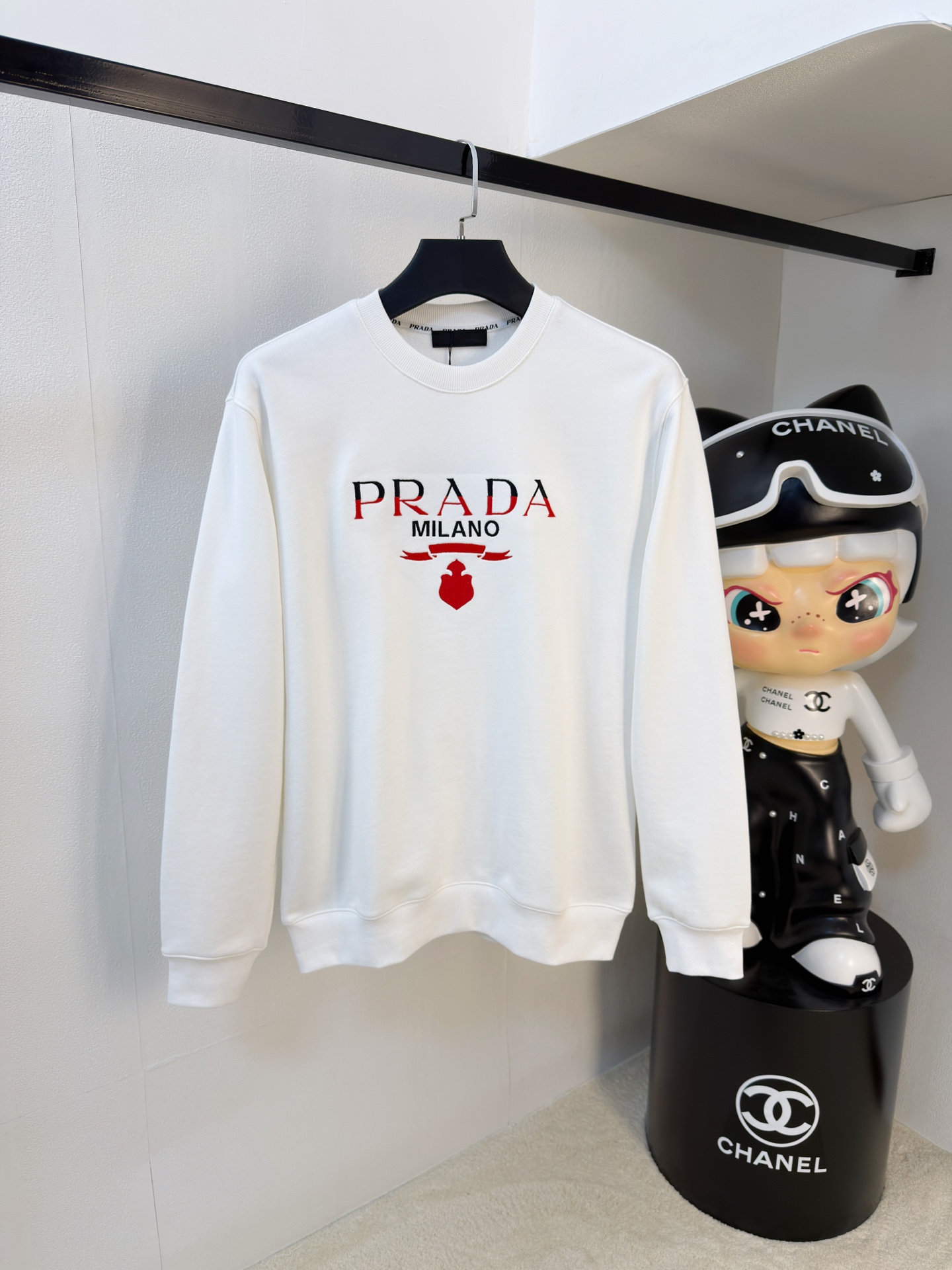 P普拉达25SS【新品】最新最顶级版本精美工艺圆领卫衣，最顶级的品质专柜原单套头衫，顶级制作工艺进口面料