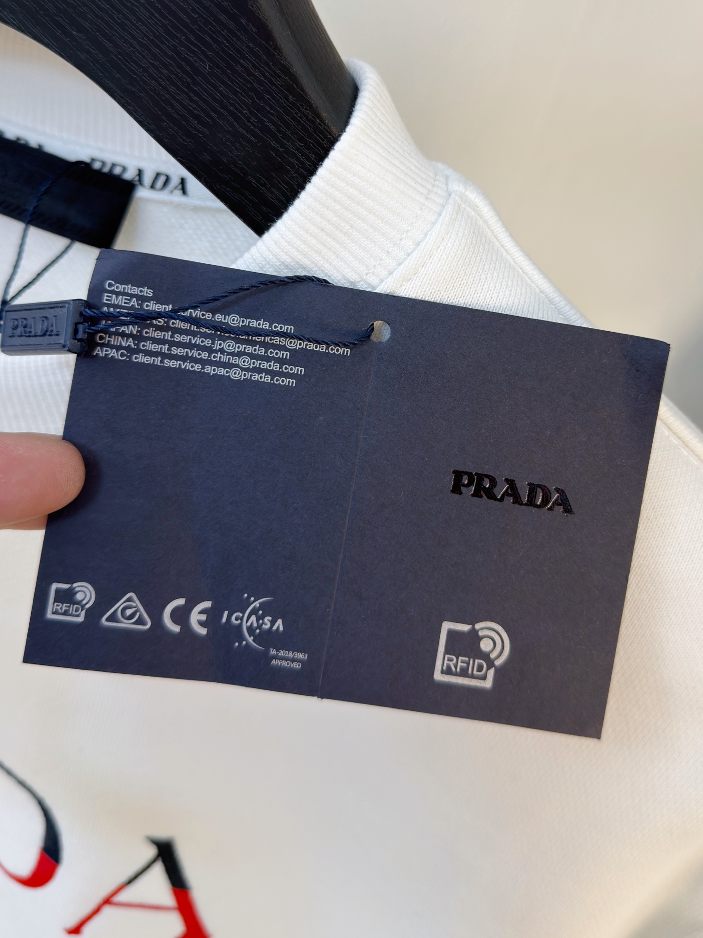 P普拉达25SS【新品】最新最顶级版本精美工艺圆领卫衣，最顶级的品质专柜原单套头衫，顶级制作工艺进口面料