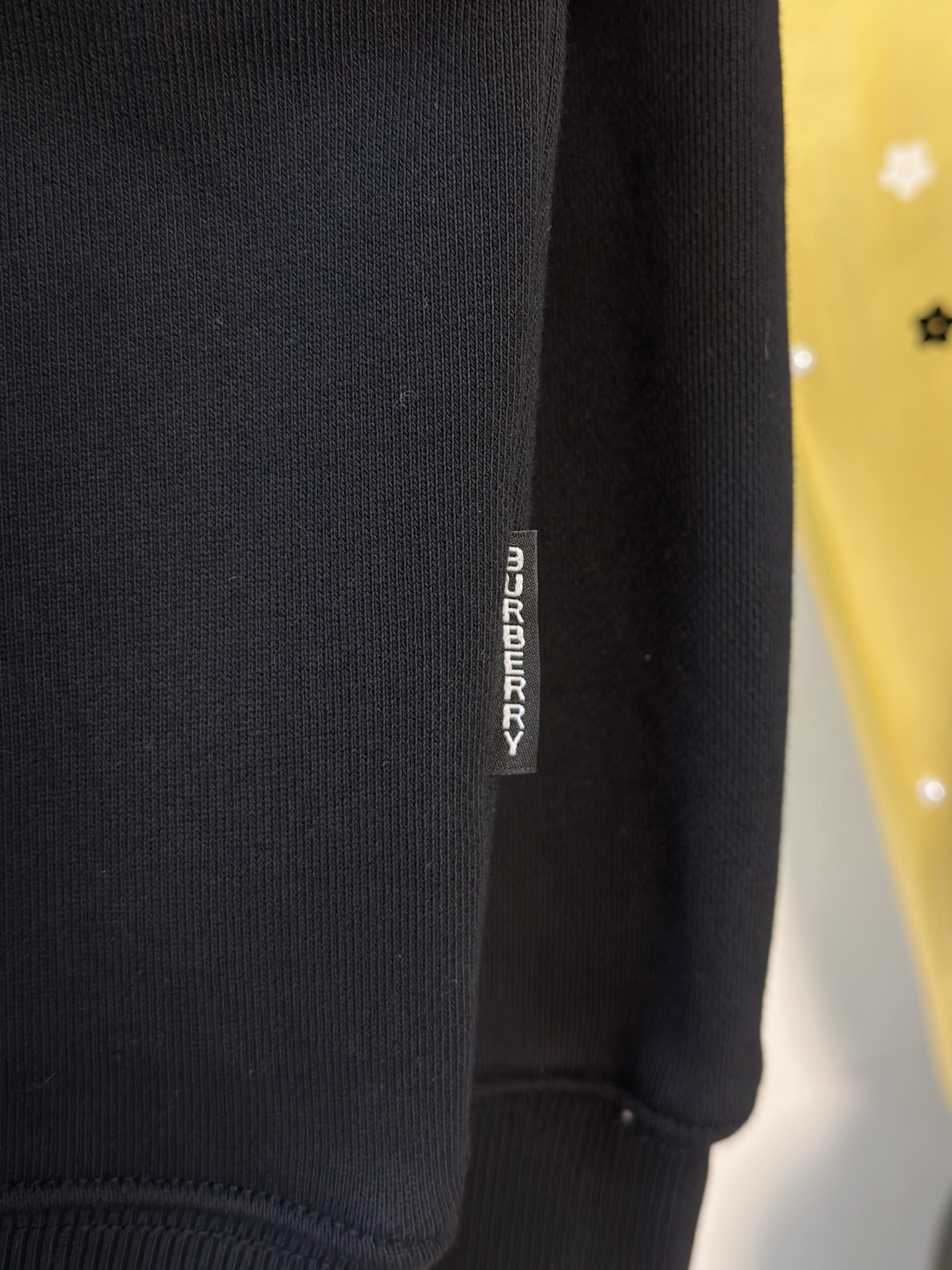 P巴宝莉25SS【新品】最新最顶级版本精美工艺圆领卫衣，最顶级的品质专柜原单套头衫，顶级制作工艺进口面料