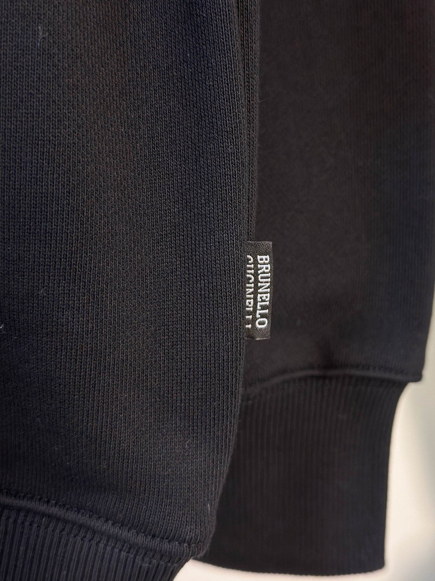 P布鲁图25SS【新品】最新最顶级版本精美工艺圆领卫衣，最顶级的品质专柜原单套头衫，顶级制作工艺进口面料