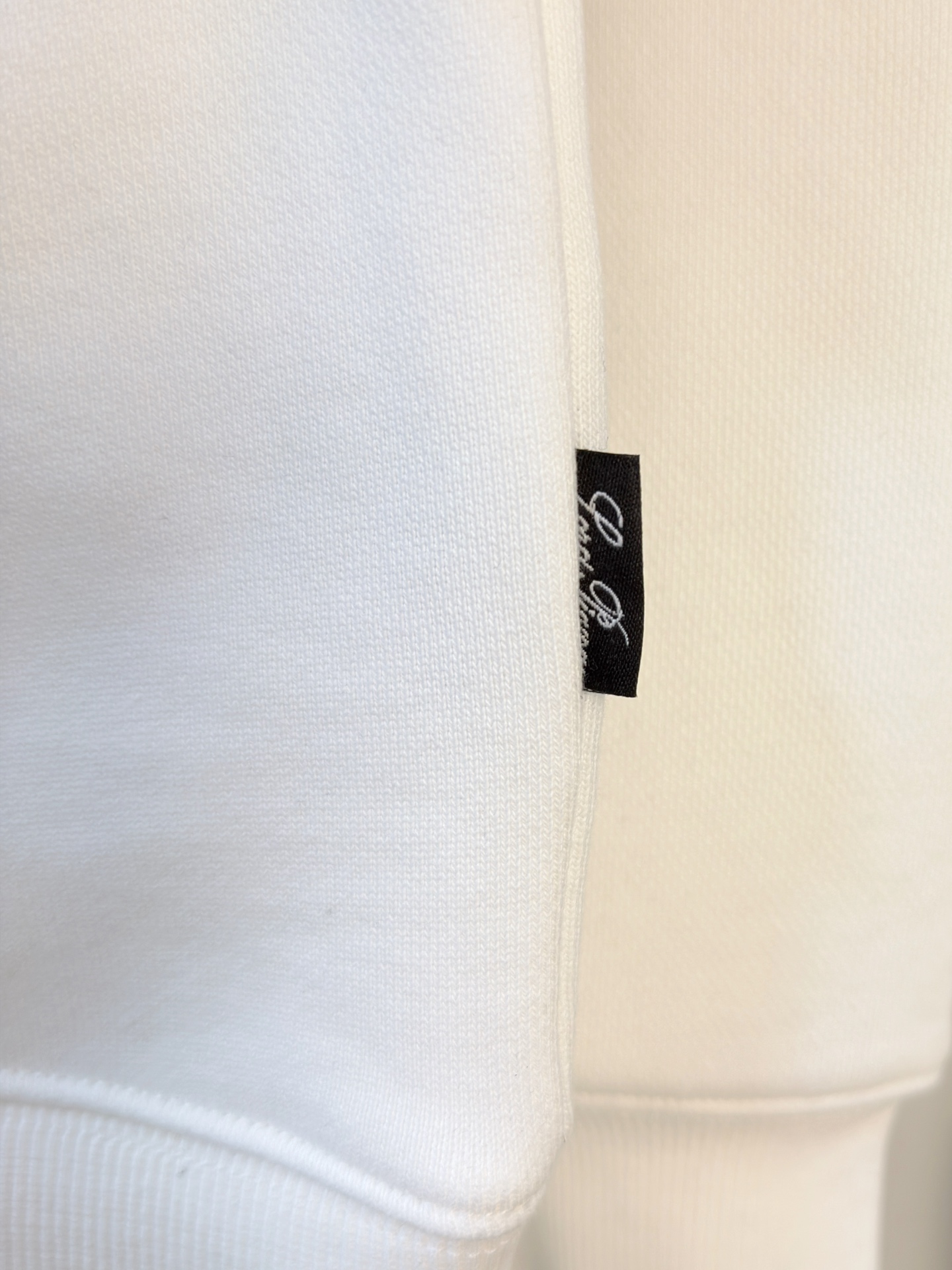 PLSS【新品】最新最顶级版本精美工艺圆领卫衣，最顶级的品质专柜原单套头衫，顶级制作工艺进口面料，专柜品