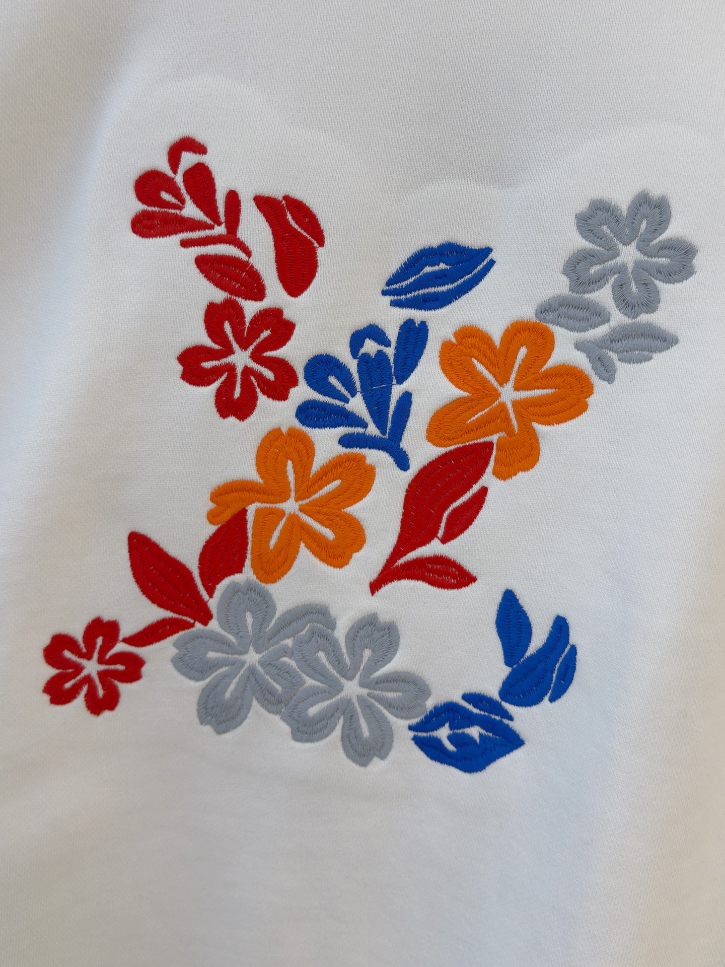 PLV 25SS【新品】最新最顶级版本精美工艺圆领卫衣，最顶级的品质专柜原单套头衫，顶级制作工艺进口面料