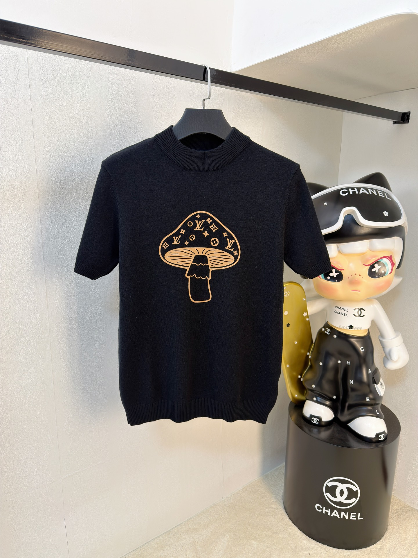 PLV 短袖毛衣 2025秋冬最新系列，专柜1:1顶级复刻，全品相！加厚款，潮人必备单品！懂货的老铁赶紧