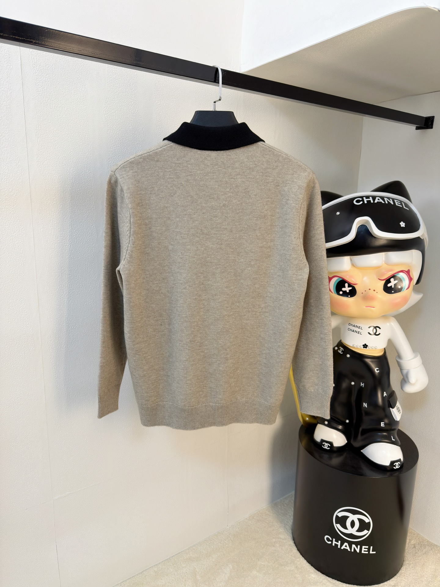 P普拉达2025【新品】秋冬新款针织羊毛衫 高品质意大利进口羊毛混纺面料，高密度针织，时尚百搭毛衣，帅气