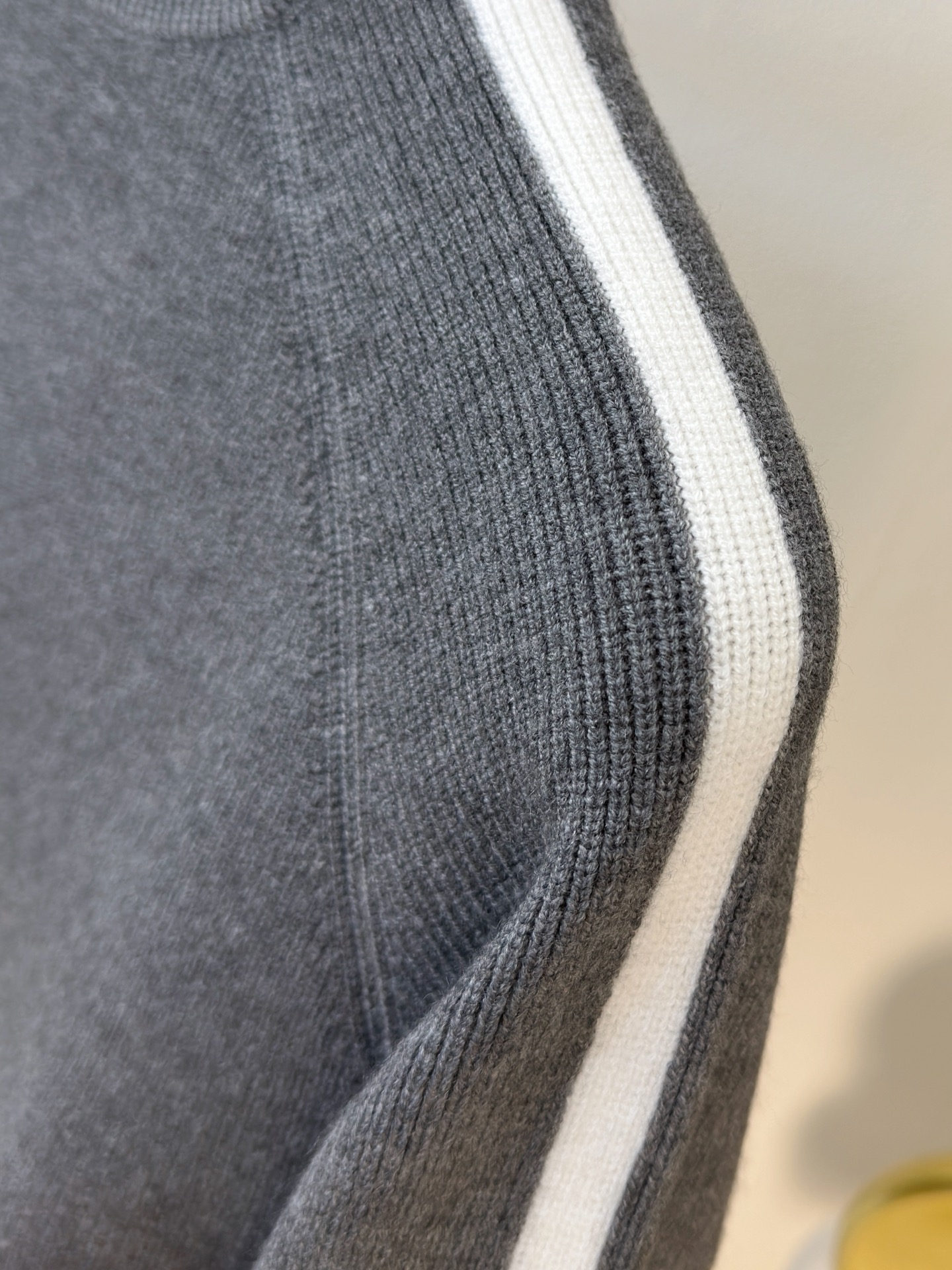 PTB 2025【新品】秋冬新款针织羊毛衫 高品质意大利进口羊毛混纺面料，高密度针织，时尚百搭毛衣，帅气