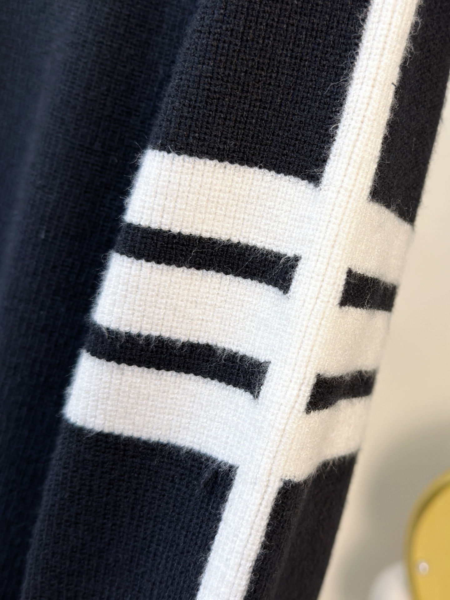 PTB 2025【新品】秋冬新款针织羊毛衫 高品质意大利进口羊毛混纺面料，高密度针织，时尚百搭毛衣，帅气