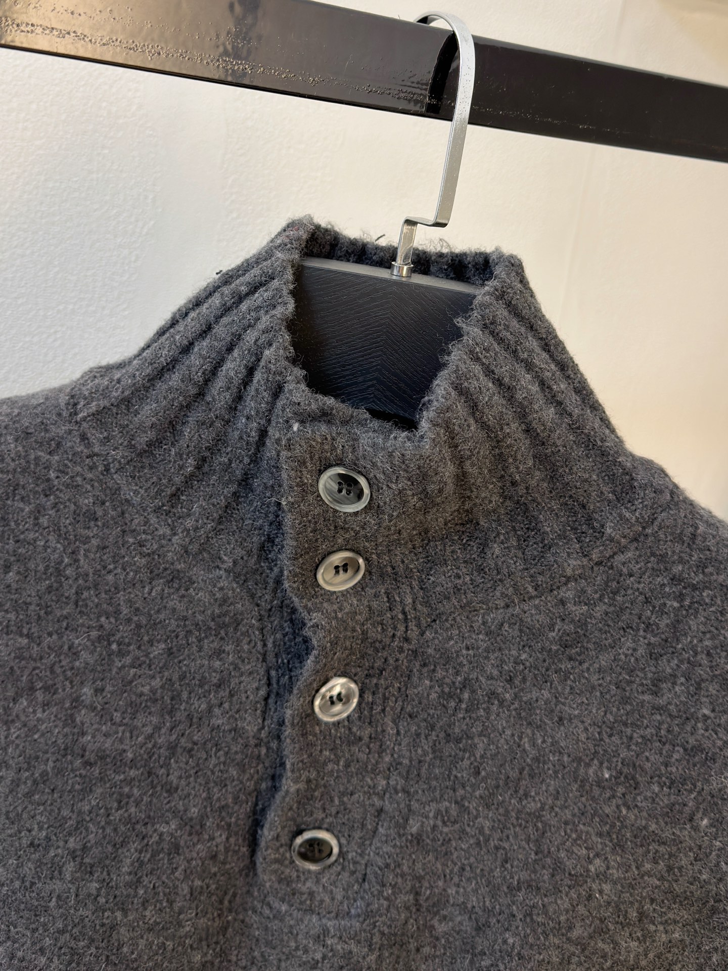 P迪奥2025【新品】秋冬新款针织羊毛衫 高品质意大利进口羊毛混纺面料，高密度针织，时尚百搭毛衣，帅气十