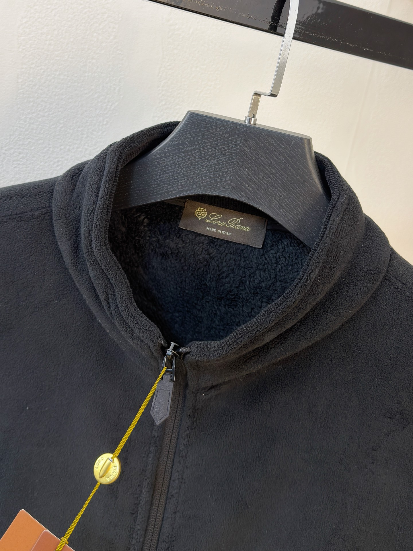 PPL摇粒绒外套25ss早秋【新品】秋冬专柜新款休闲外套！超前卫设计风格 细腻舒适 穿着非常轻便不易起皱