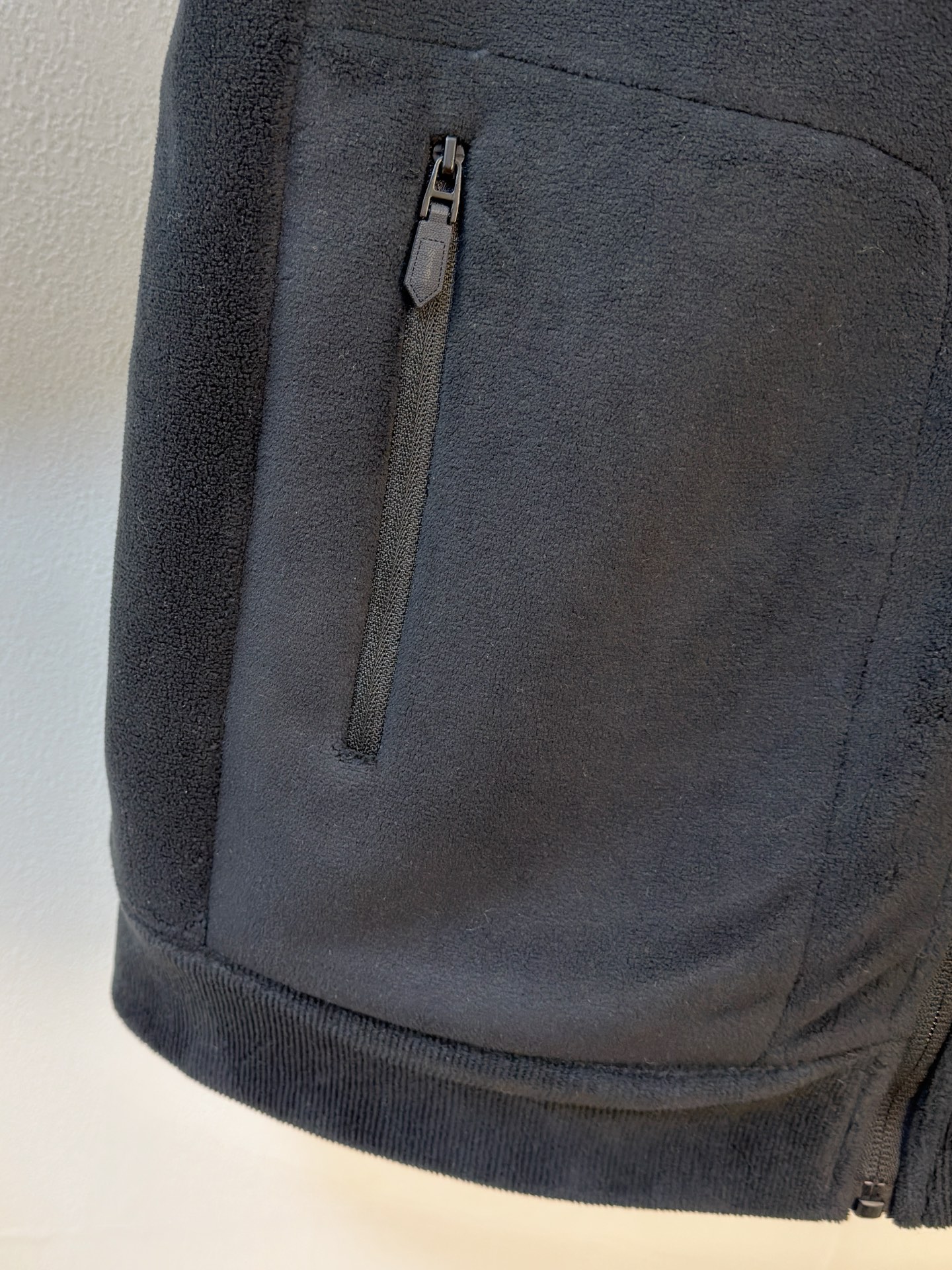 PPL摇粒绒外套25ss早秋【新品】秋冬专柜新款休闲外套！超前卫设计风格 细腻舒适 穿着非常轻便不易起皱