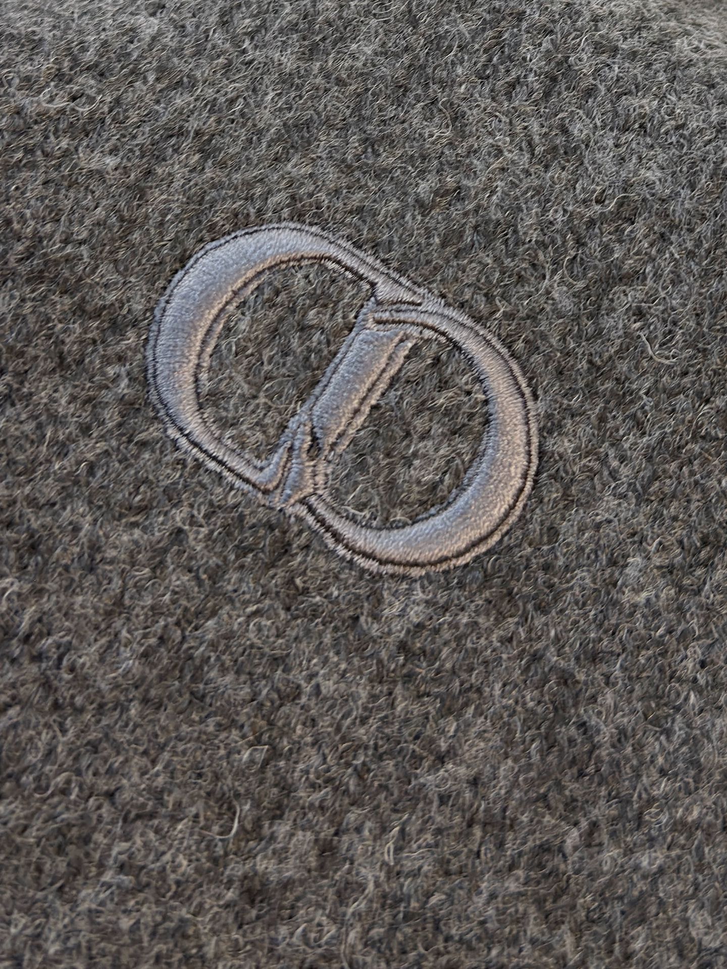 P迪奥2025【新品】秋冬新款针织羊毛衫 高品质意大利进口羊毛混纺面料，高密度针织，时尚百搭毛衣，帅气十