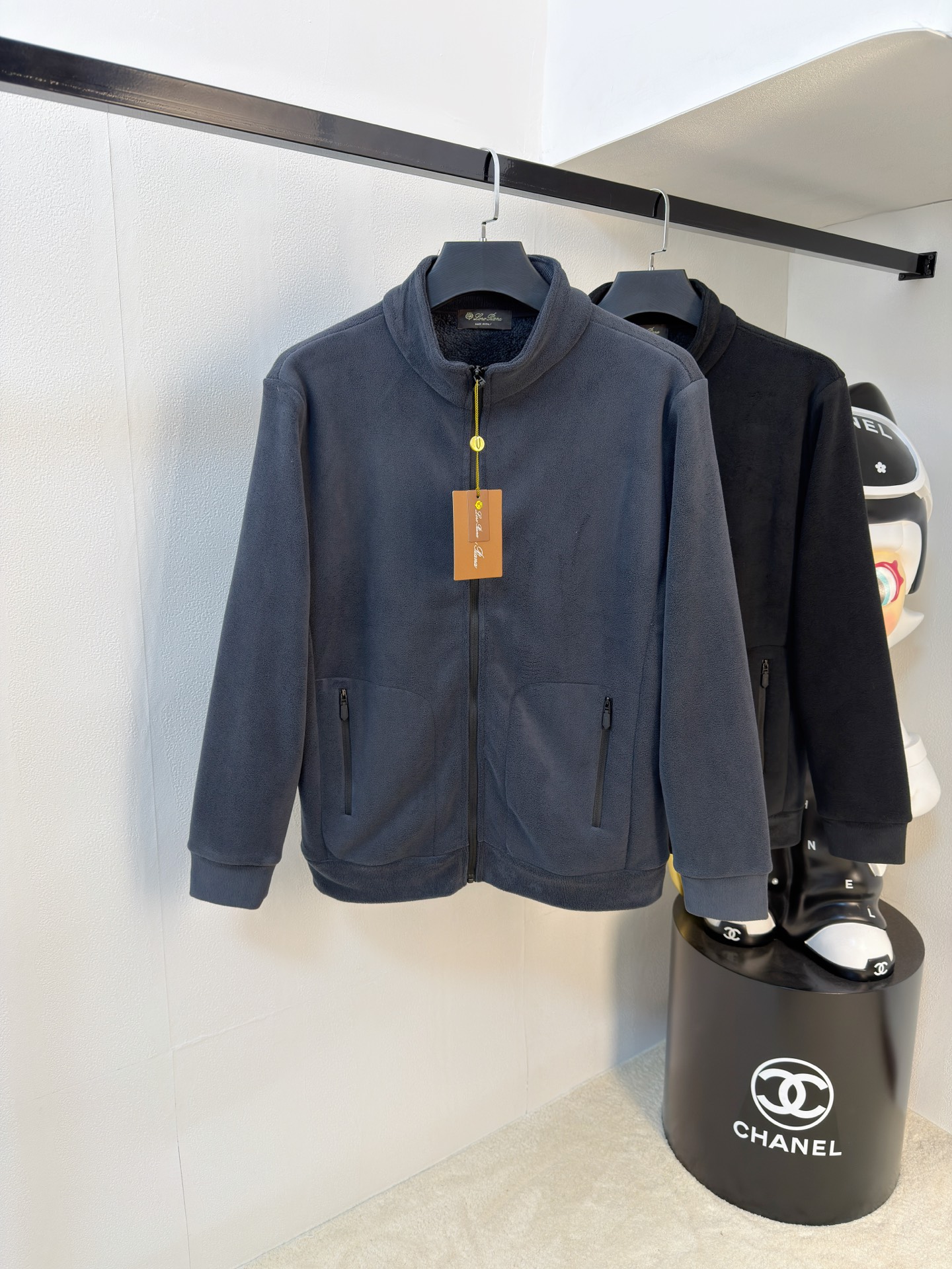 PPL摇粒绒外套25ss早秋【新品】秋冬专柜新款休闲外套！超前卫设计风格 细腻舒适 穿着非常轻便不易起皱