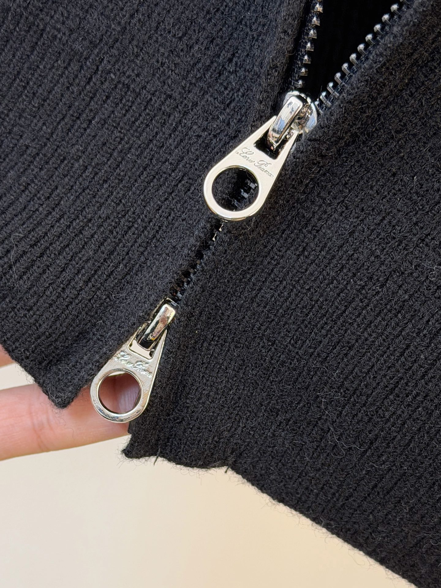 🌹LP🆕 【新品】秋冬新款针织羊毛开衫 高品质意大利进口羊毛混纺面料，高密度针织，时尚百搭毛衣，帅气十足