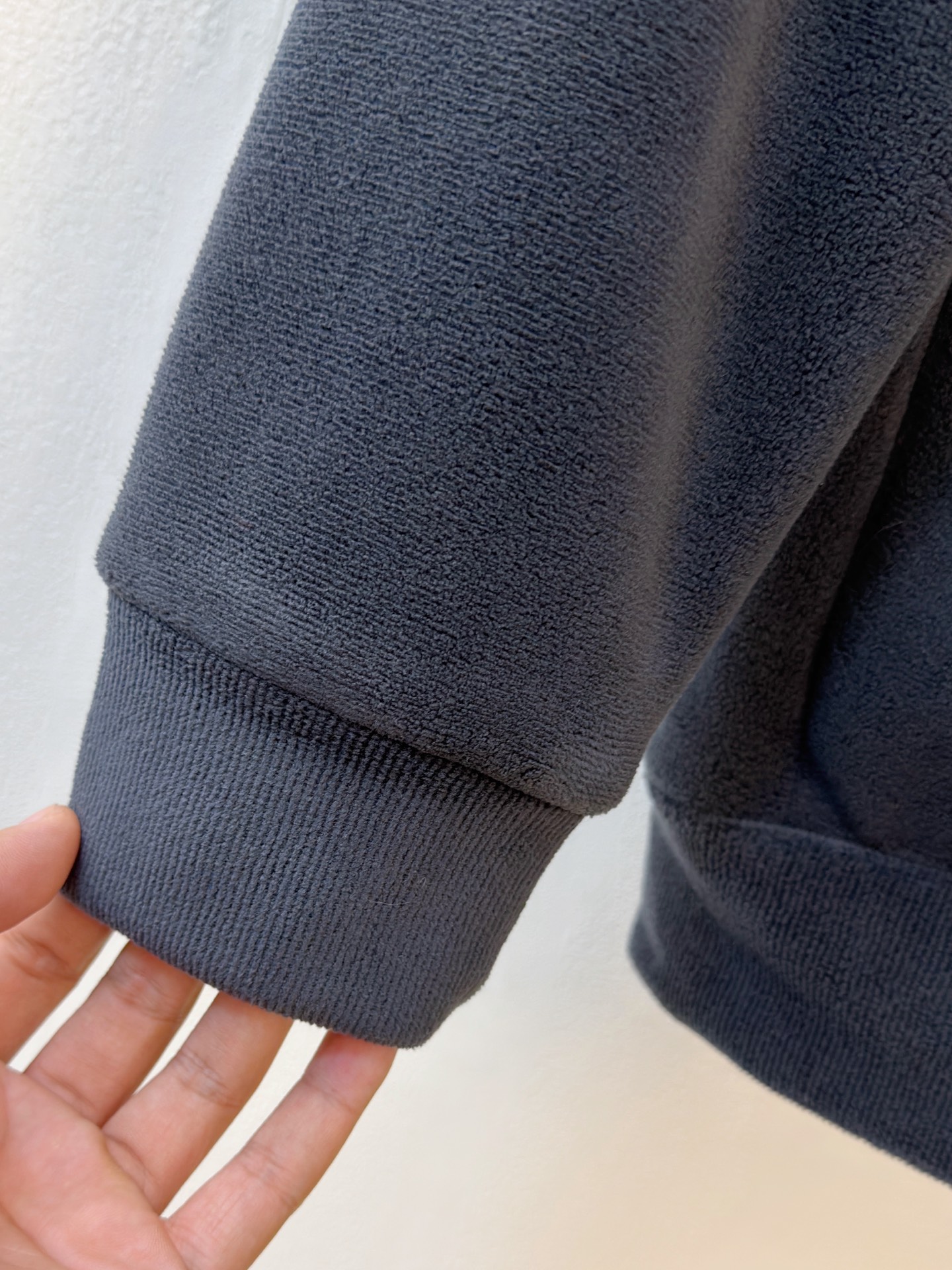 PPL摇粒绒外套25ss早秋【新品】秋冬专柜新款休闲外套！超前卫设计风格 细腻舒适 穿着非常轻便不易起皱