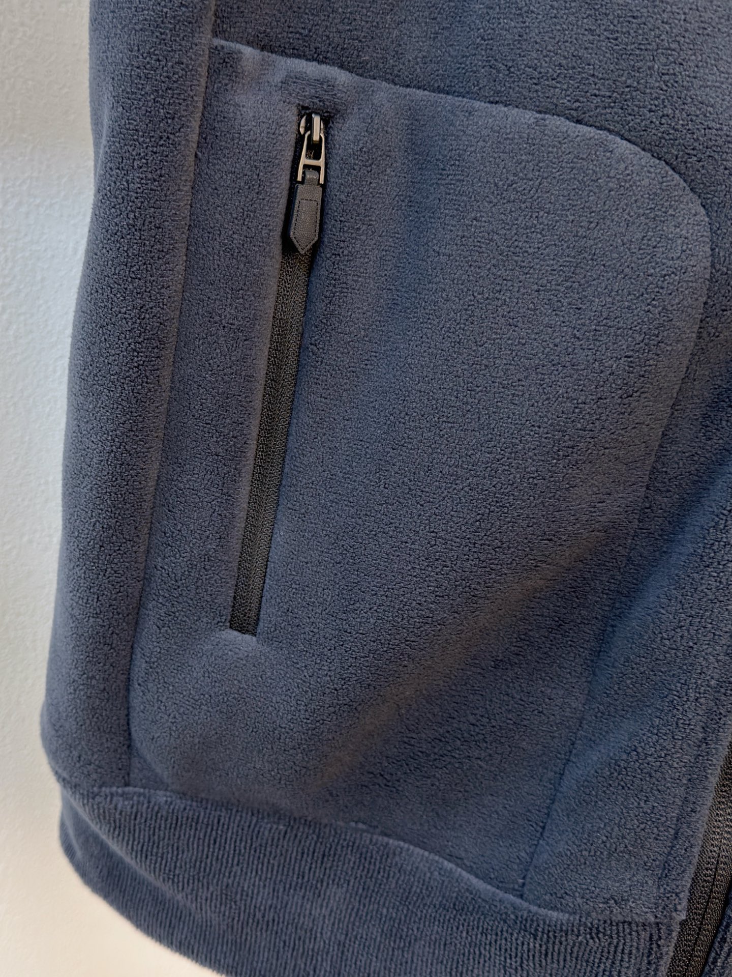 PPL摇粒绒外套25ss早秋【新品】秋冬专柜新款休闲外套！超前卫设计风格 细腻舒适 穿着非常轻便不易起皱