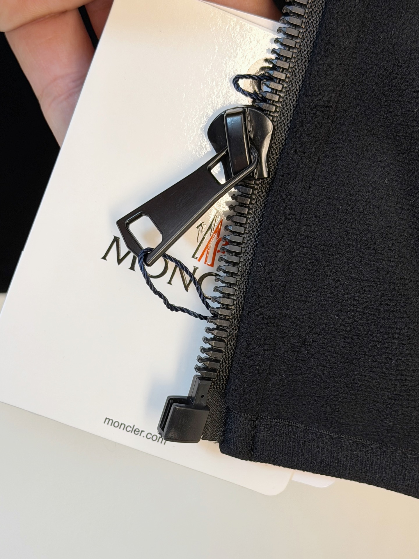 P蒙口摇粒绒外套25ss早秋【新品】秋冬专柜新款休闲外套！超前卫设计风格 细腻舒适 穿着非常轻便不易起皱